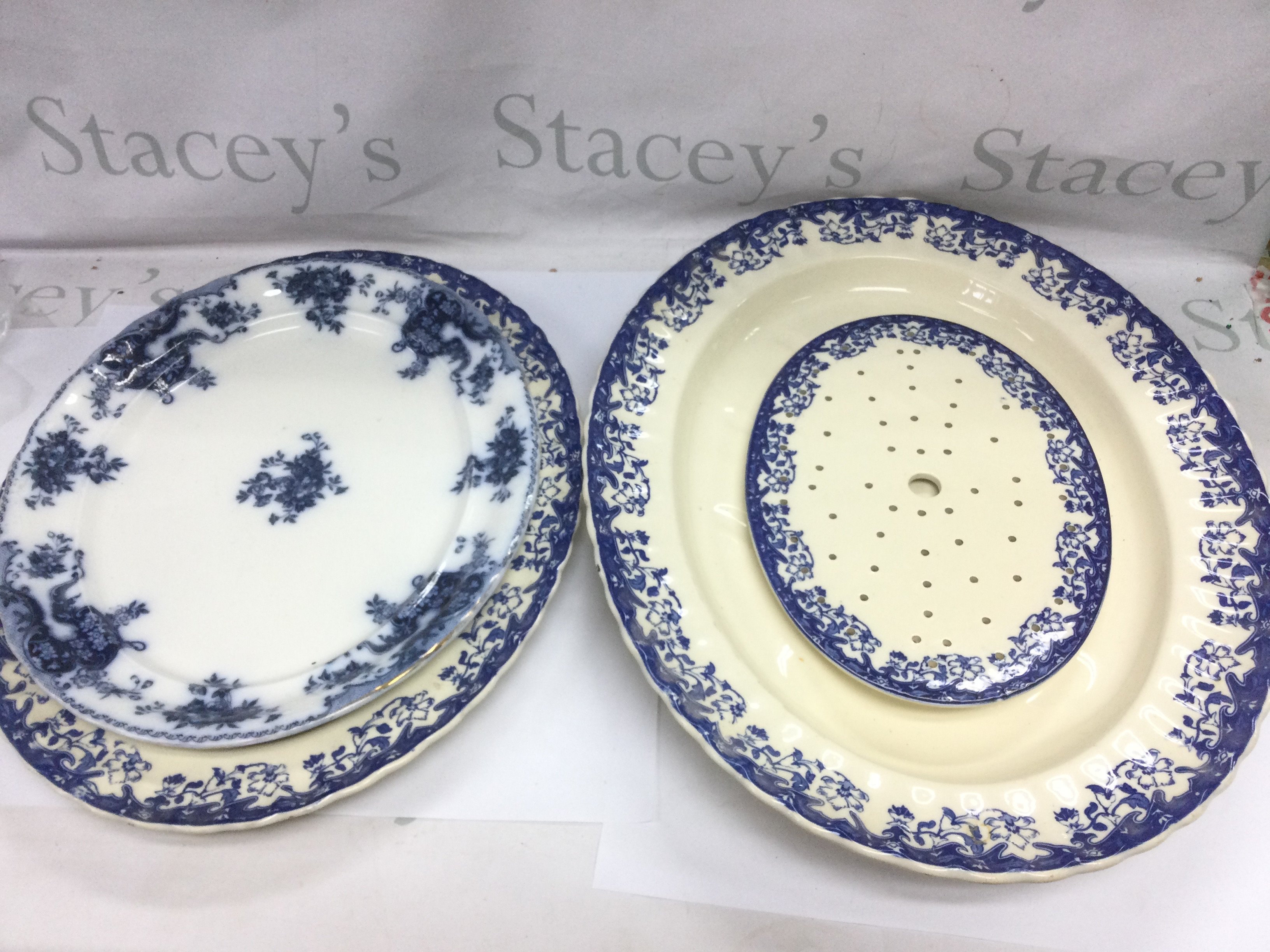 A collection of mainly blue and white ceramics, meat plates etc. Shipping category D.- NO RESERVE