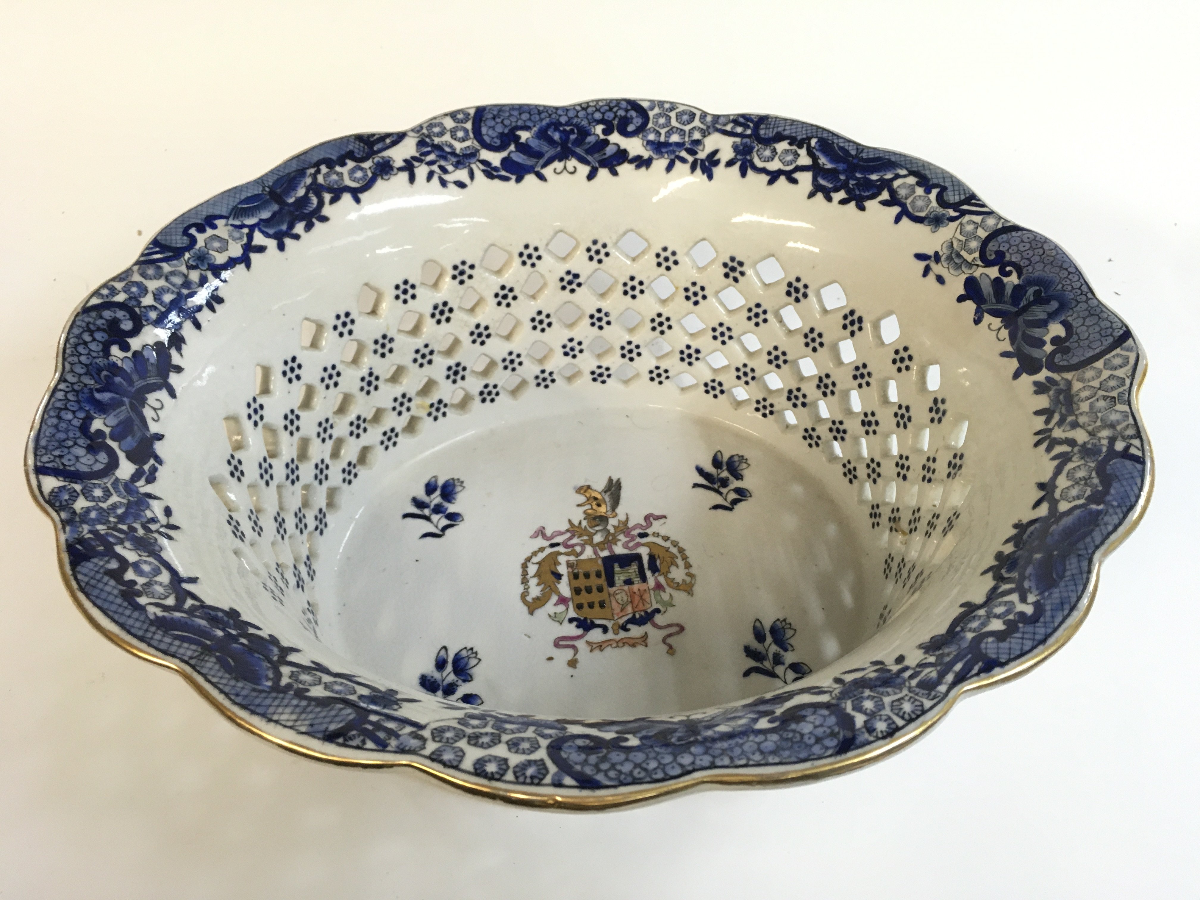 A 19th century French reticulated export Armorial porcelain basket with Chinese signature mark , Hand painted. 12&#2013266057۝ wide