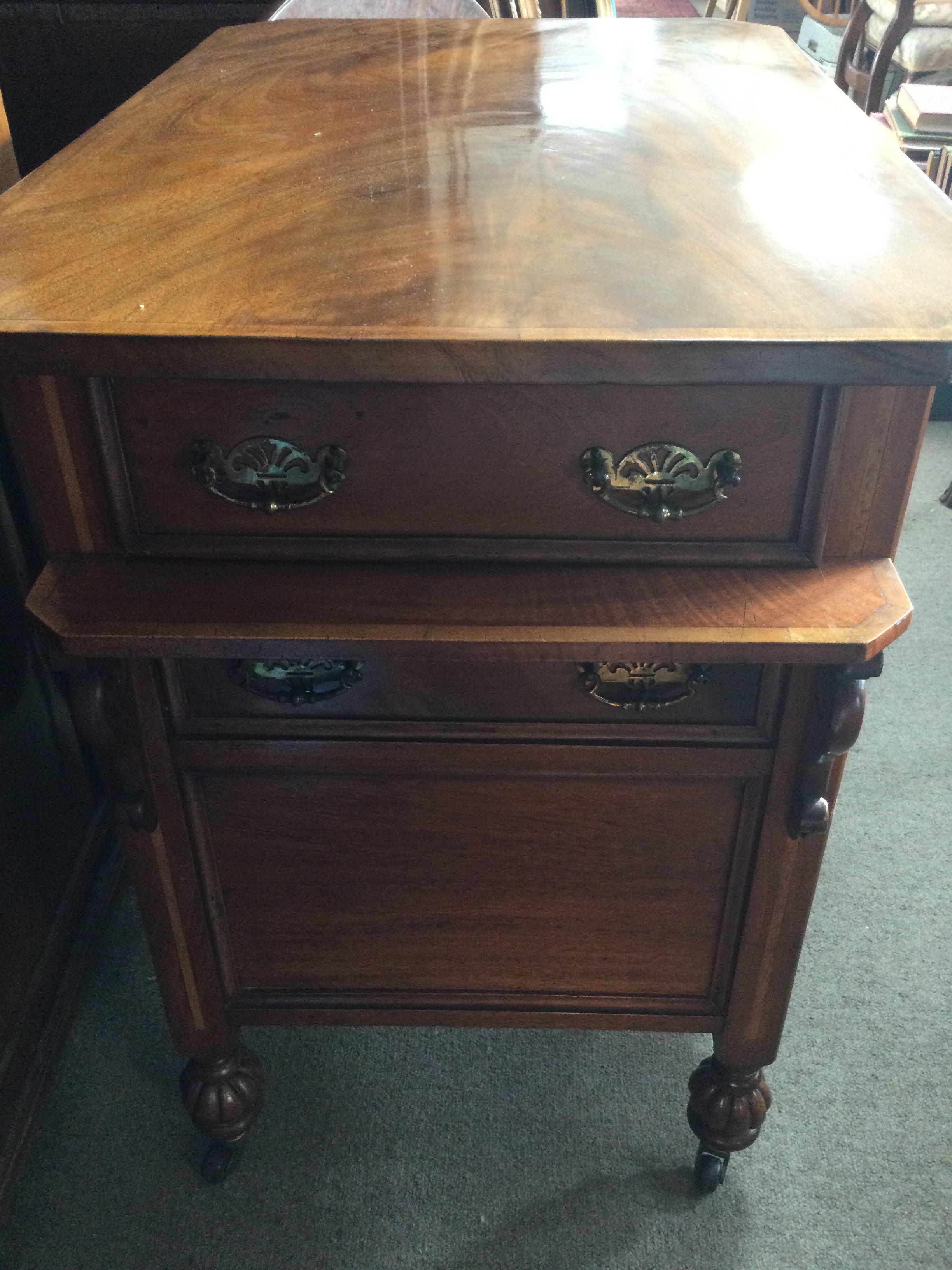 A mahogany glazed buffet / sideboard . 80cm wide 80cm tall.