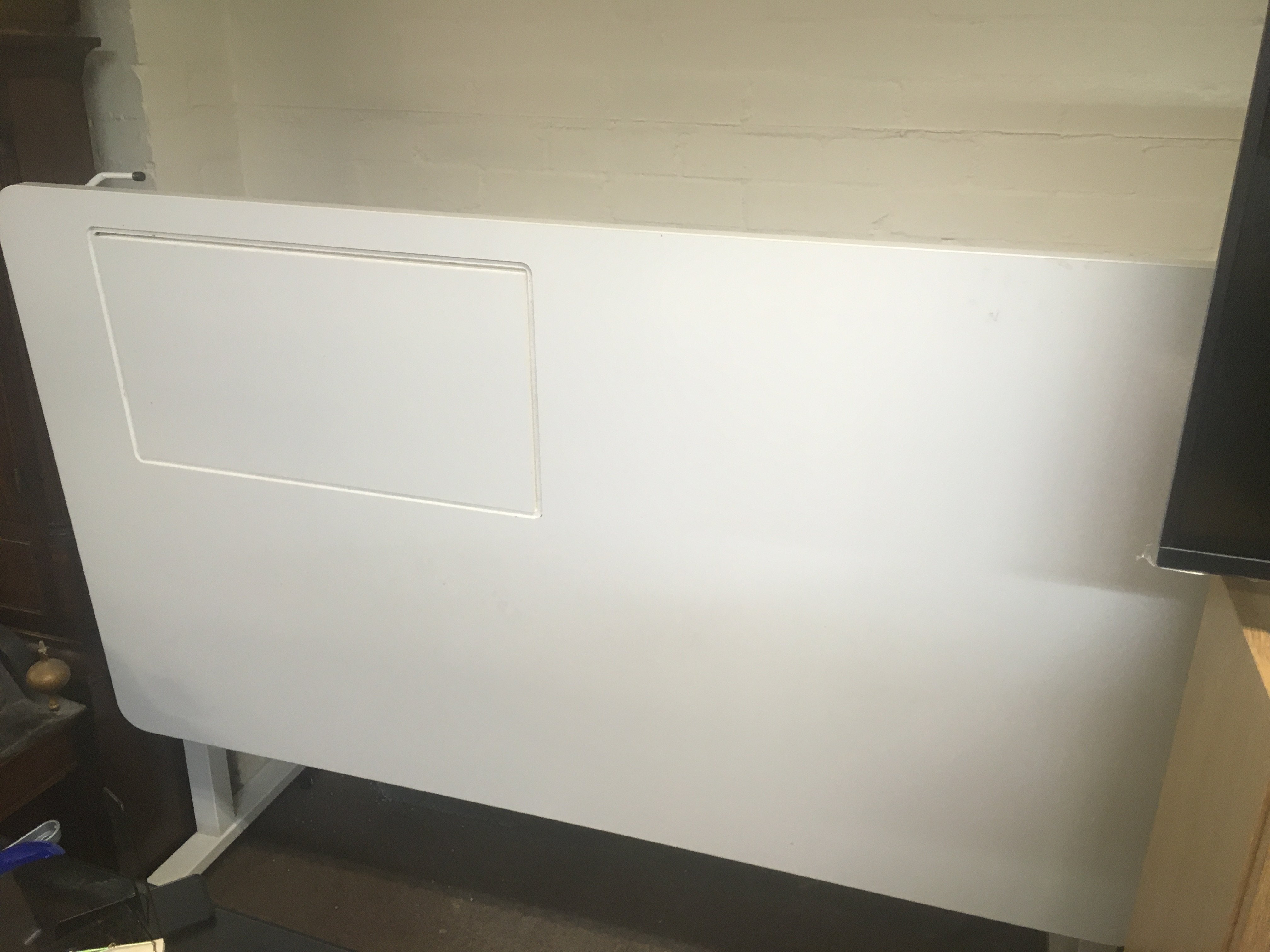 Work table with a cover 160cm wide 90cm long