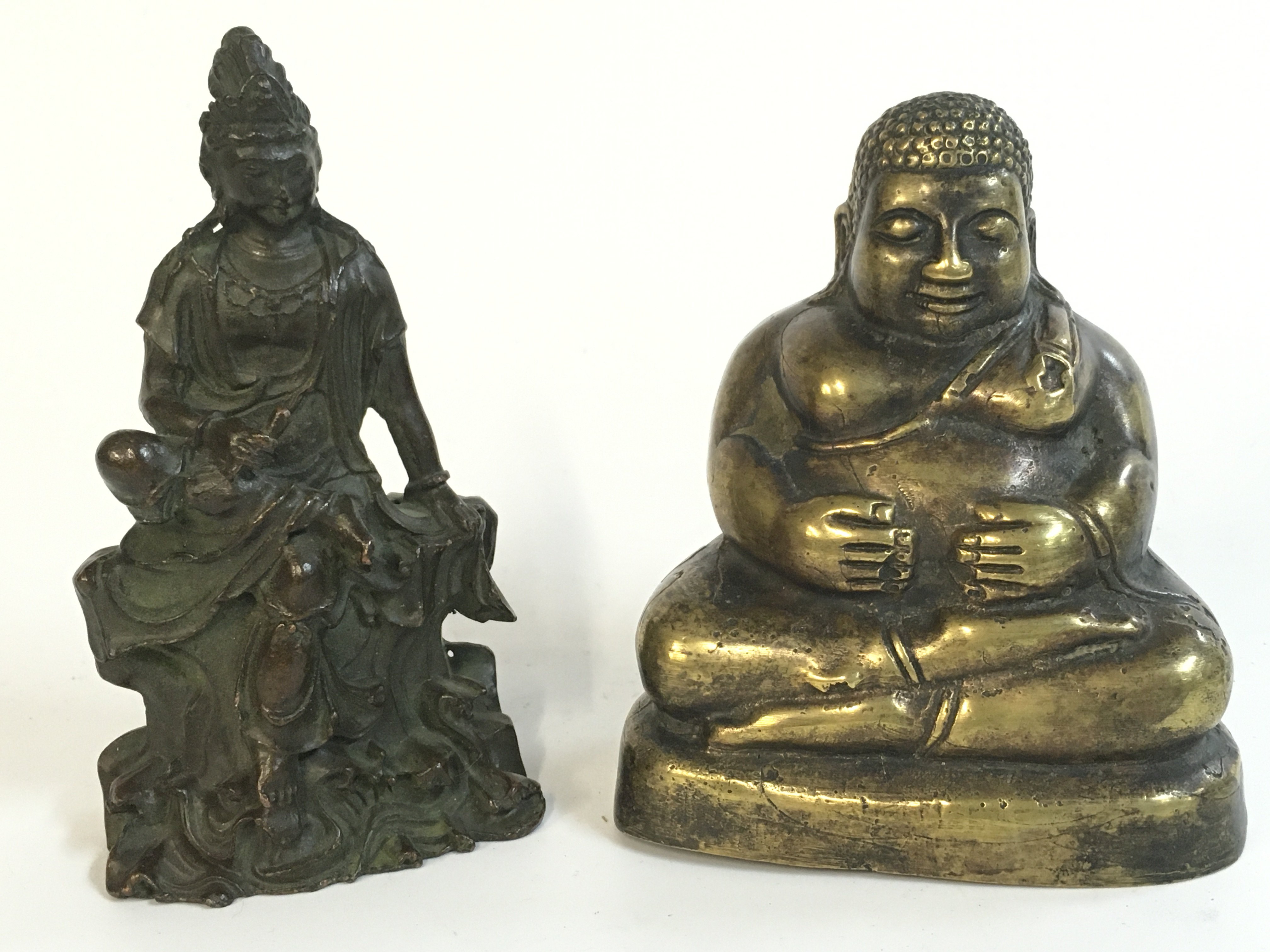 Two small Chinese / Japanese bronze Buddhas . Postage cat A