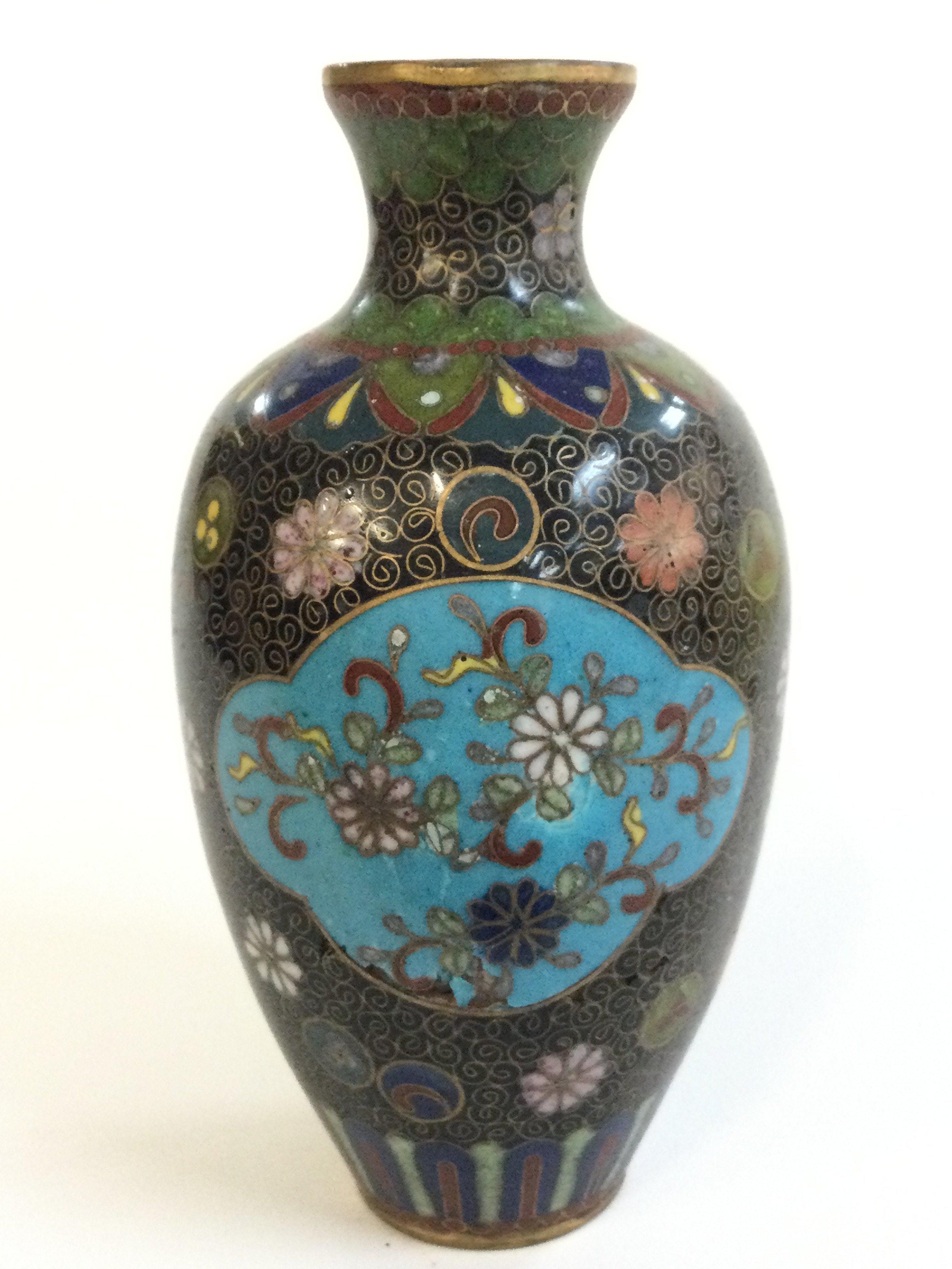 A Japanese Meiji period signed cloisonne vase , 13cm tall. Postage catb
