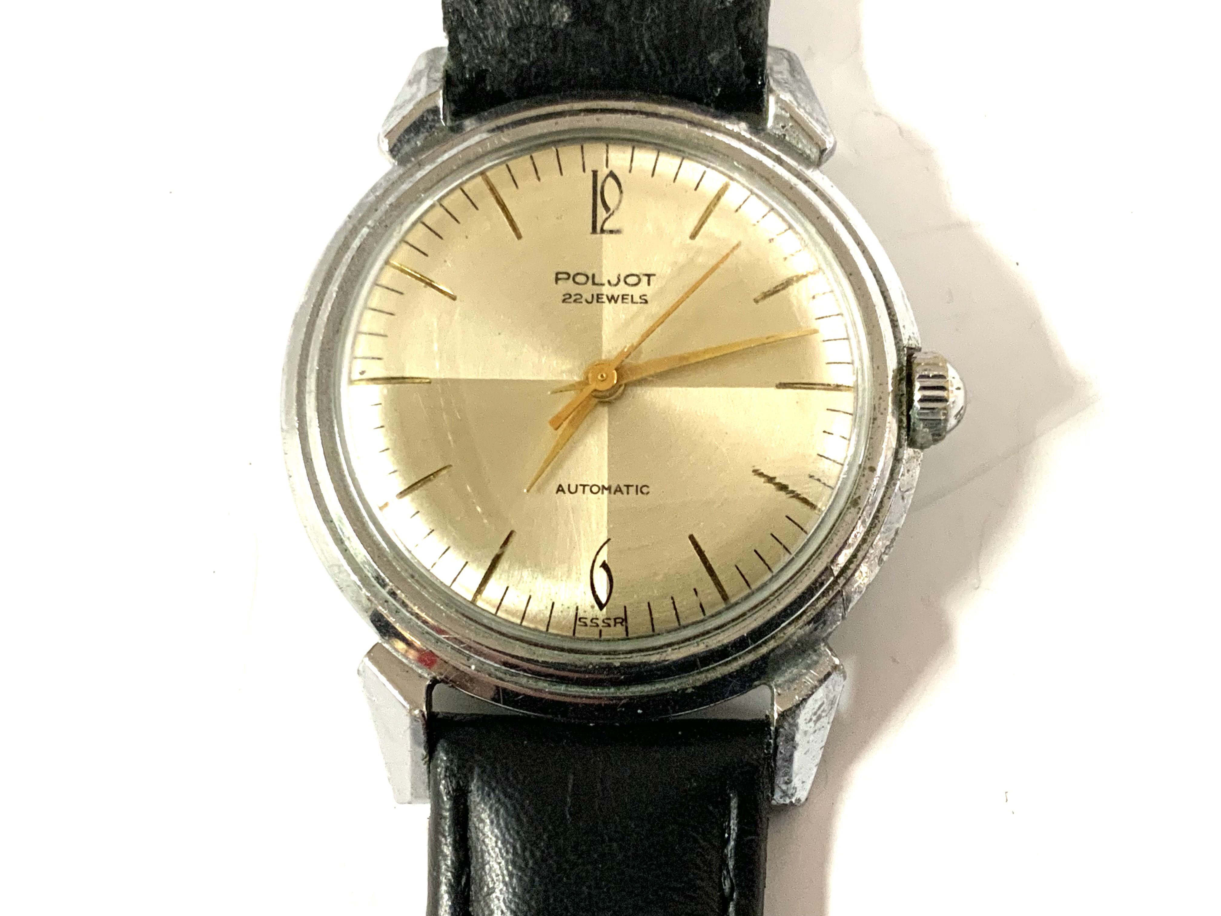 A Vintage 1970s gents steel cased automatic wristwatch. seen working