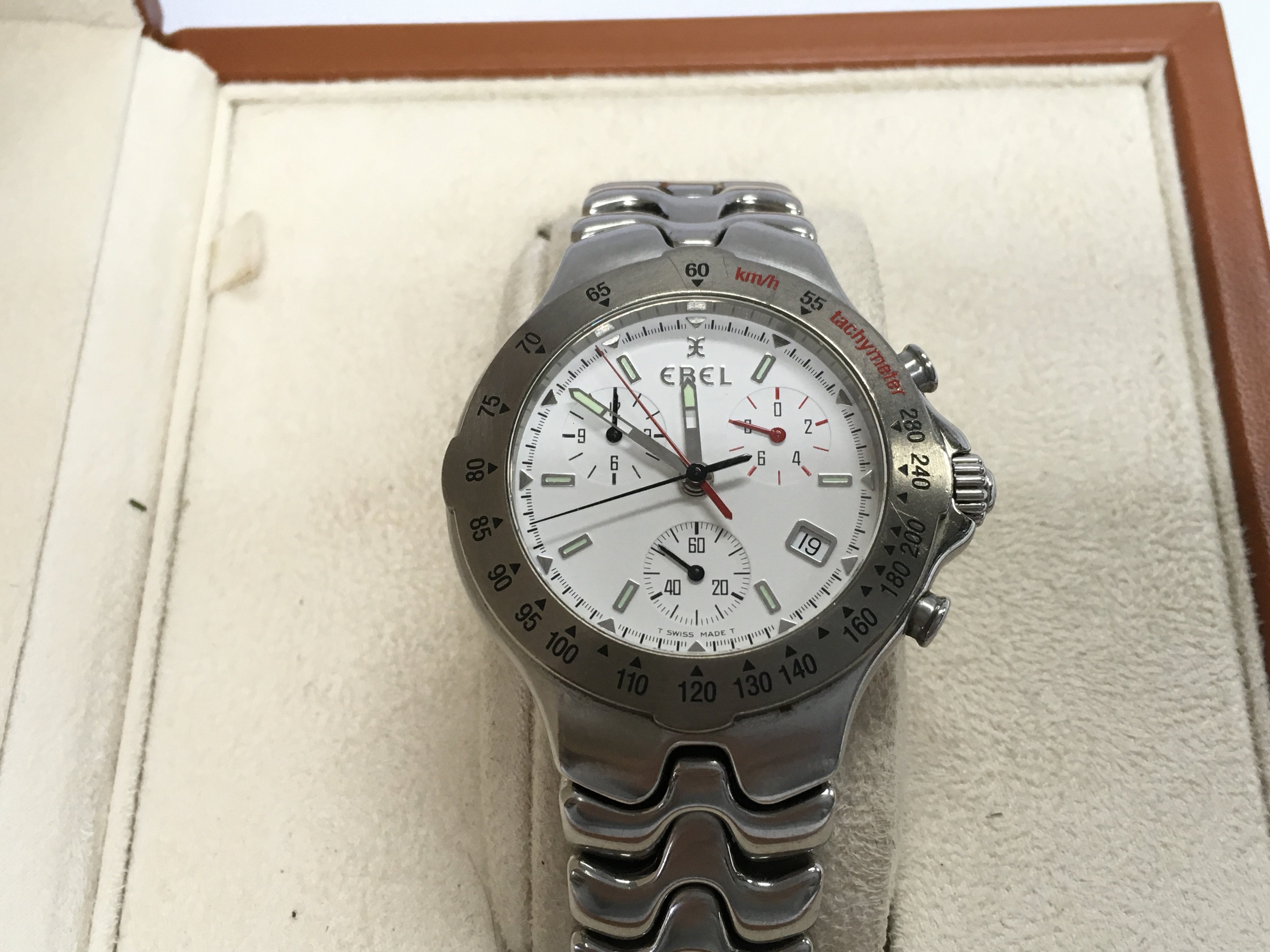 A gents Ebel wristwatch with box and additional link. Seen running. Postage B