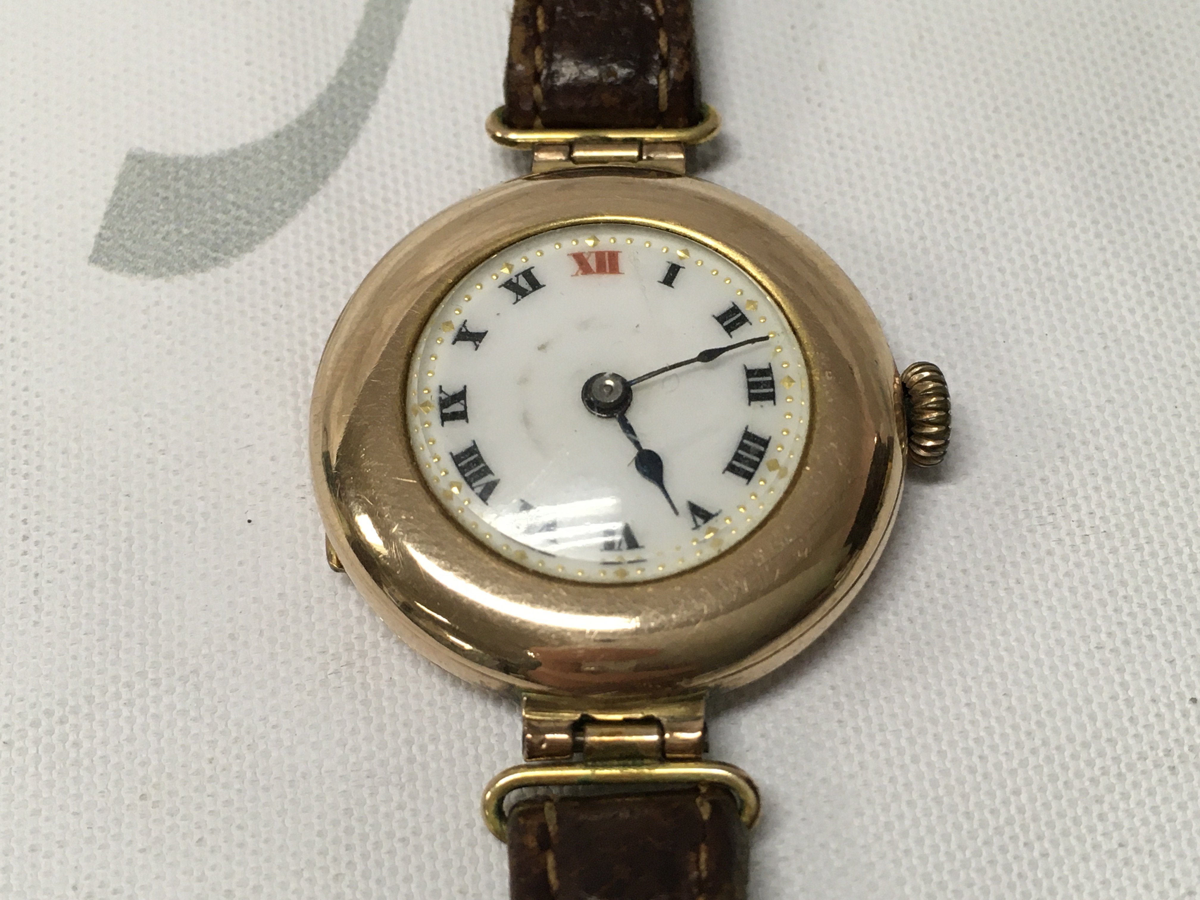 A ladies 9ct gold cased wrist watch.