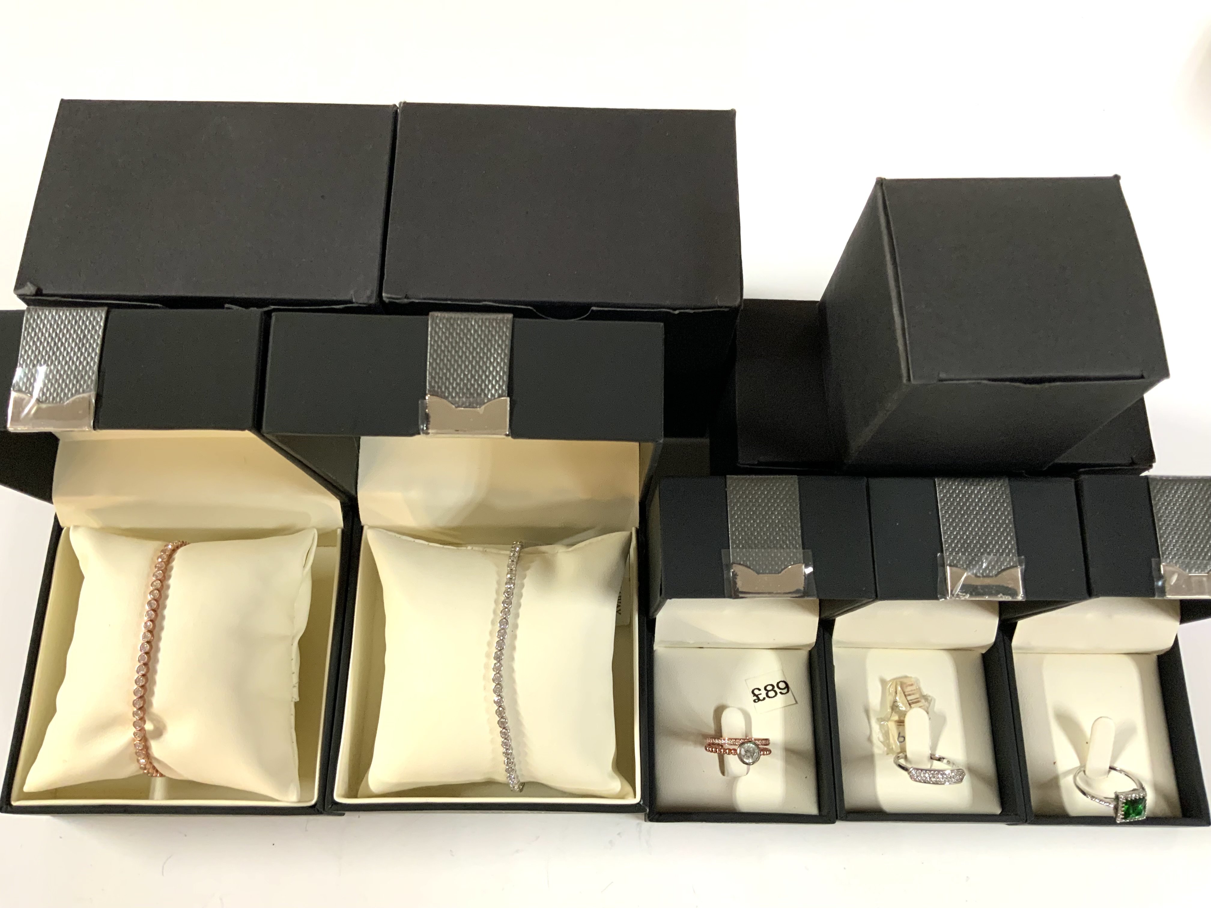 5 Waterford crystal jewellery items.