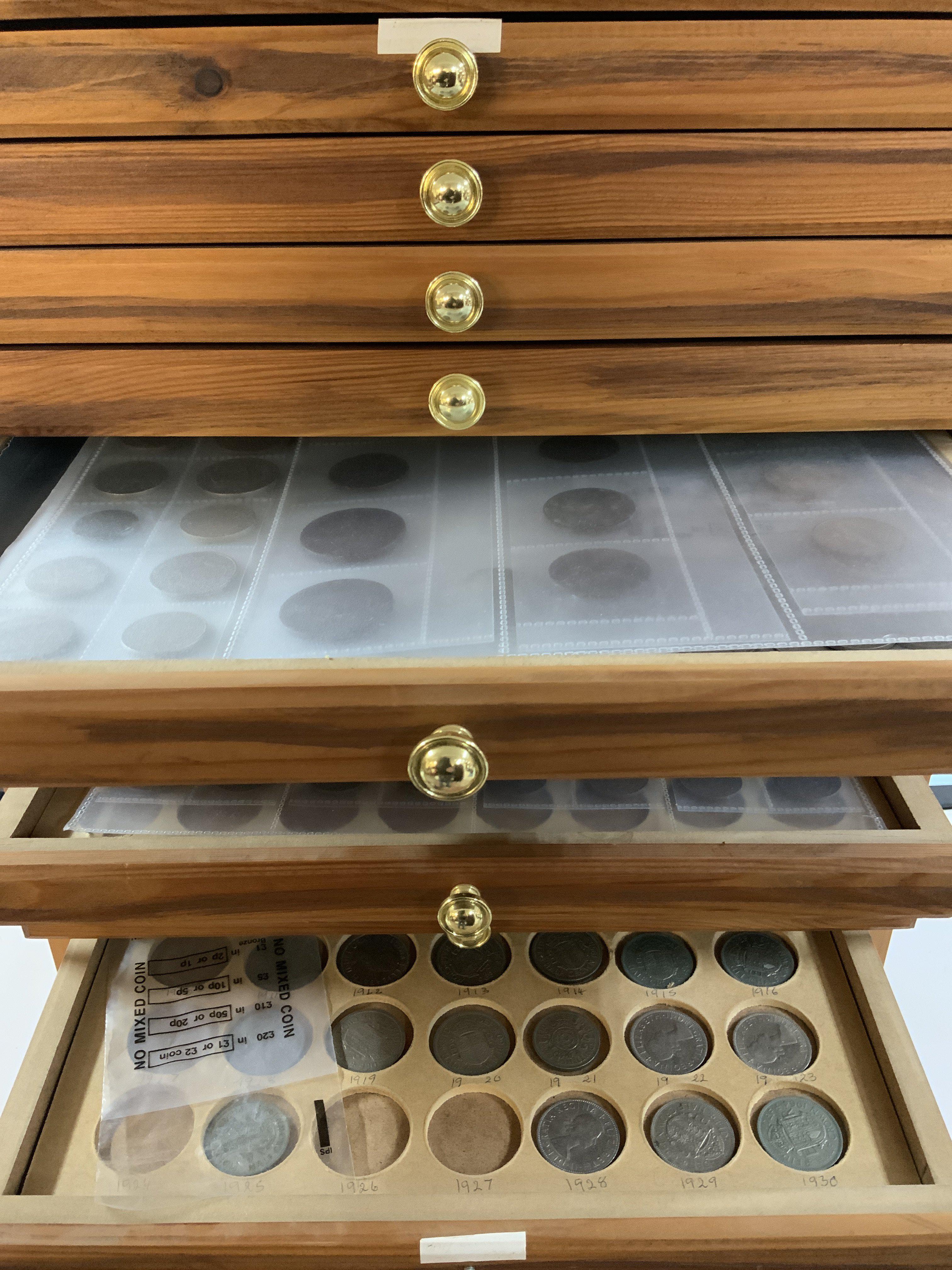 A large custom 16 drawer coin/ collectors chest and various coinage. 67cm x 40cm x 30cm