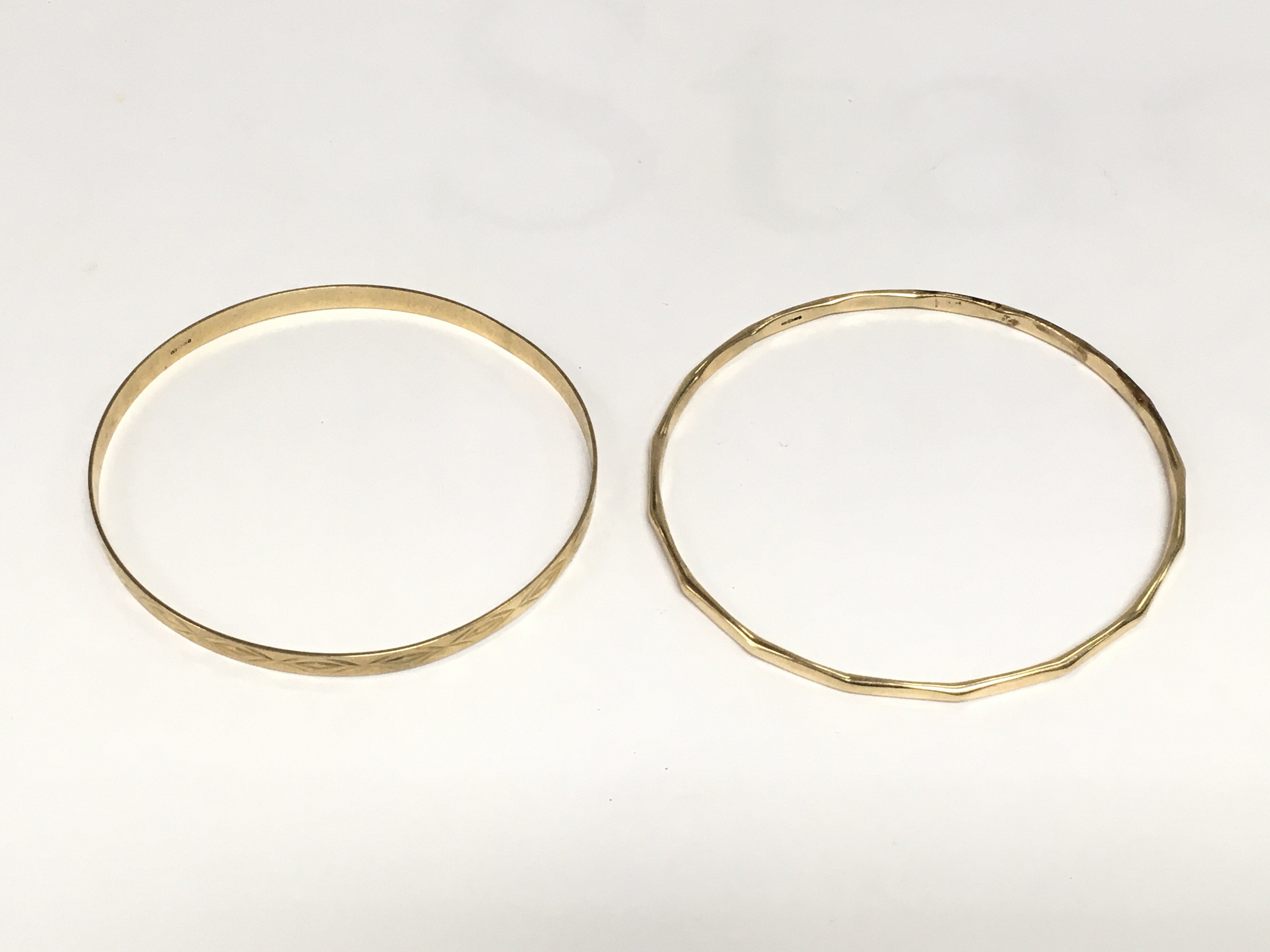 Two 9ct gold bangles, approx 16g. Shipping category A.