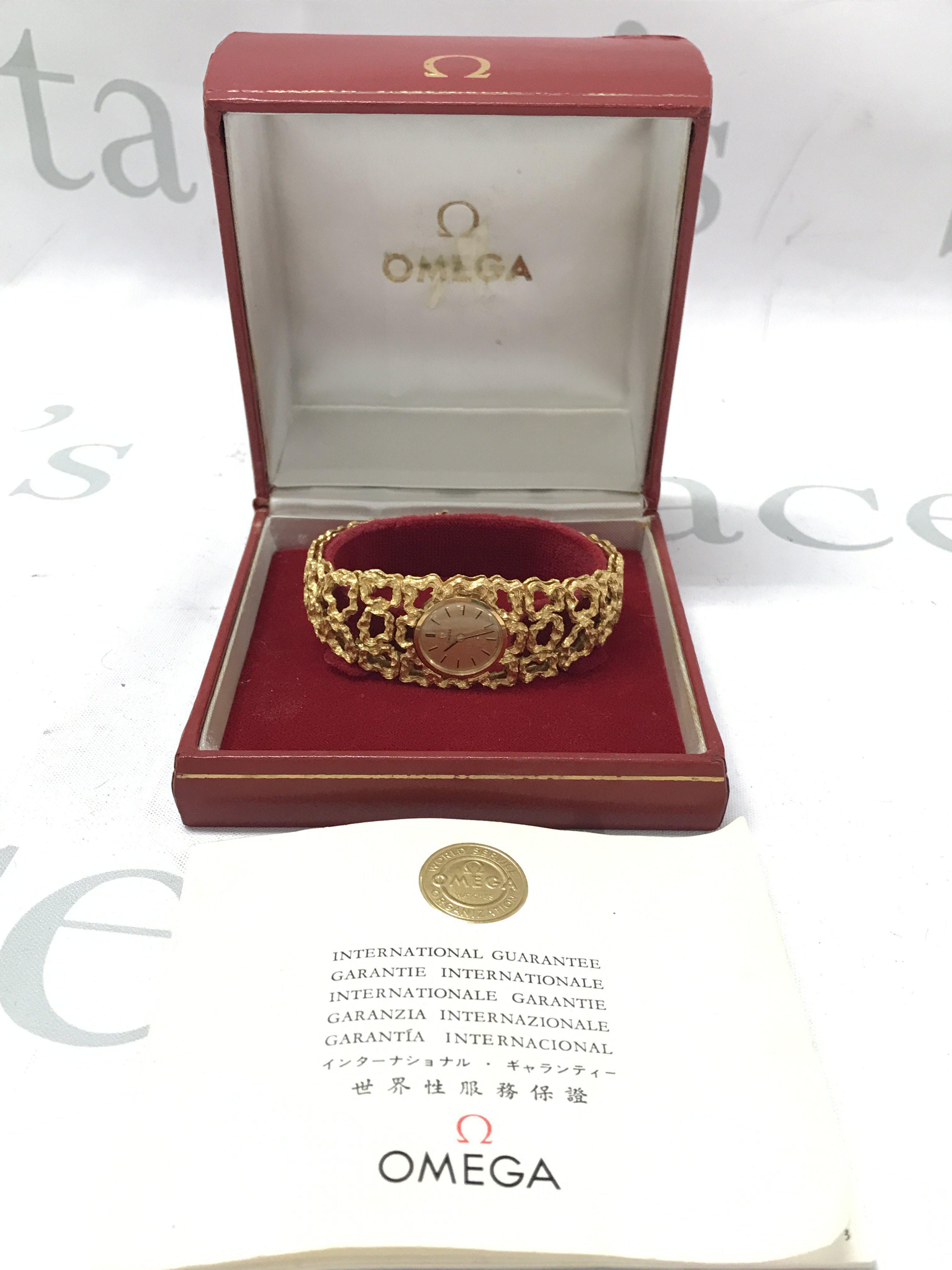 Specialist Sale of Jewellery, Silver & Gold