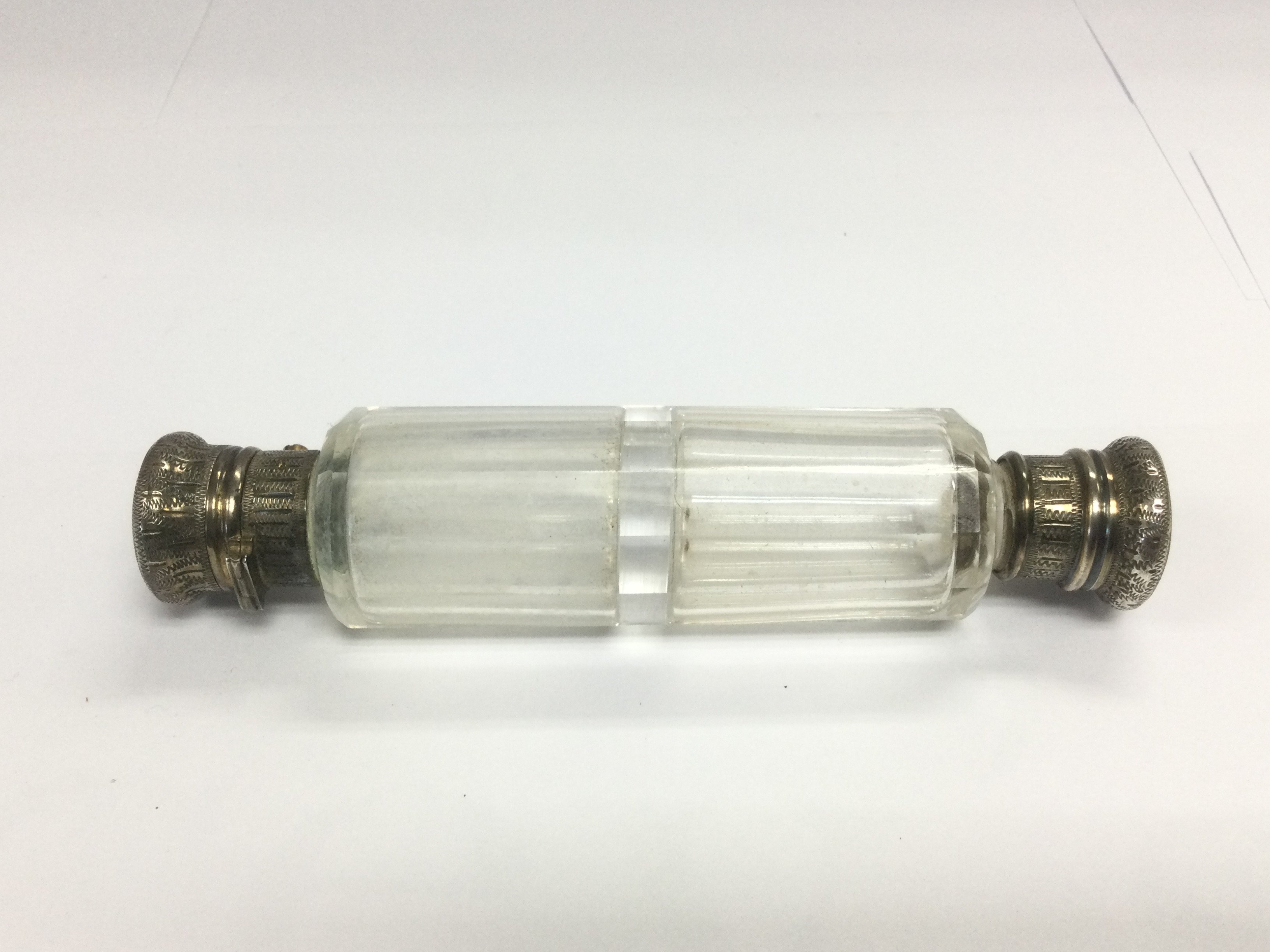 A Victorian double ended perfume bottle. Shipping category D.