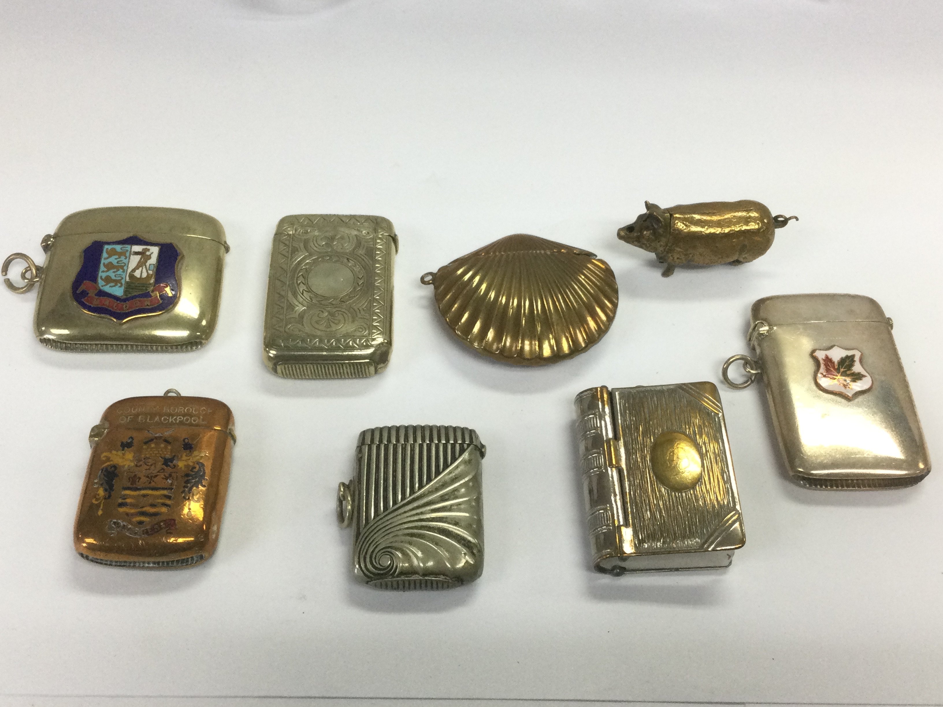 A collection of vesta cases. Shipping category A.