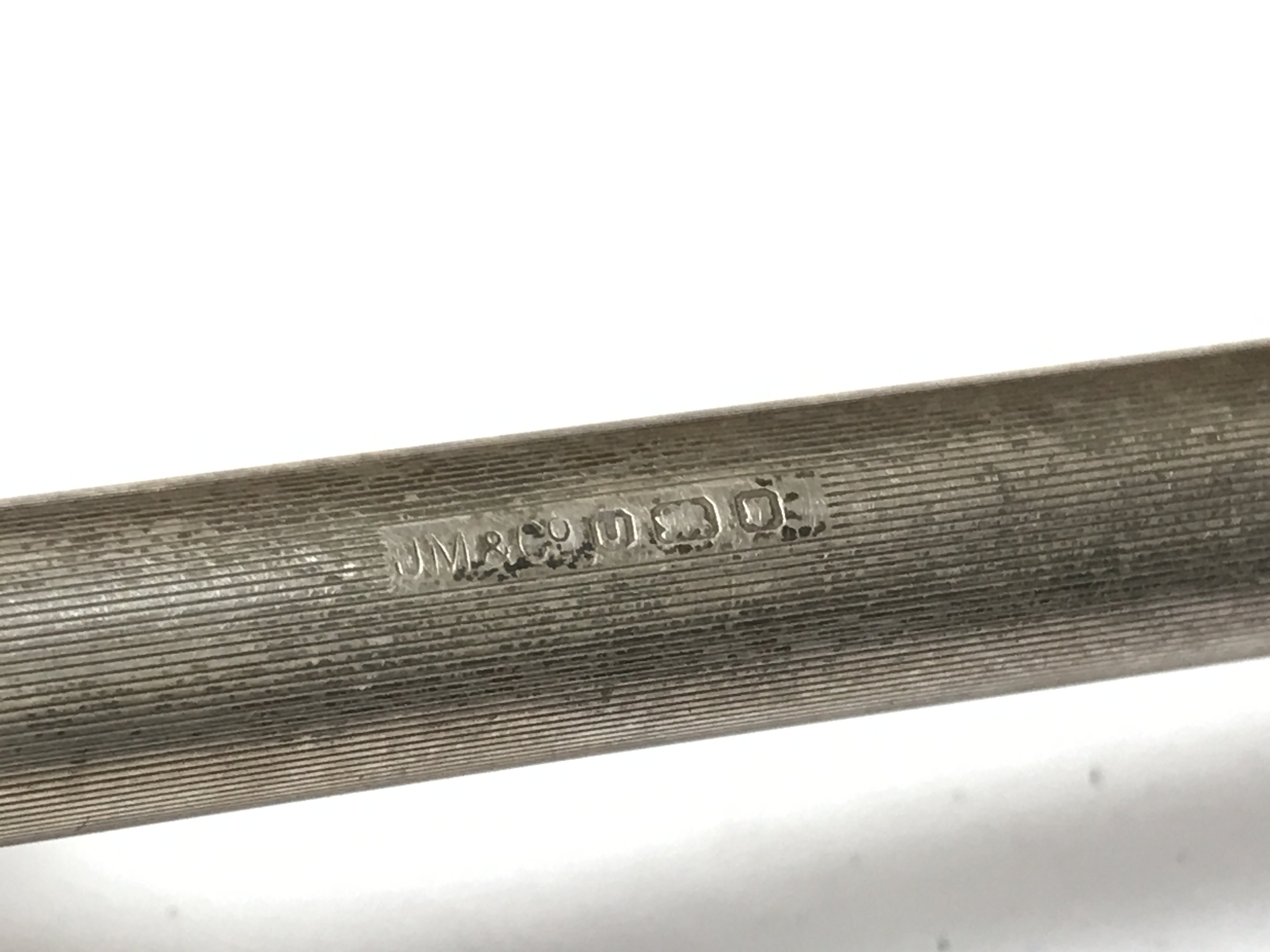 Yard O Led silver hallmarked pen. Postage category A- NO RESERVE