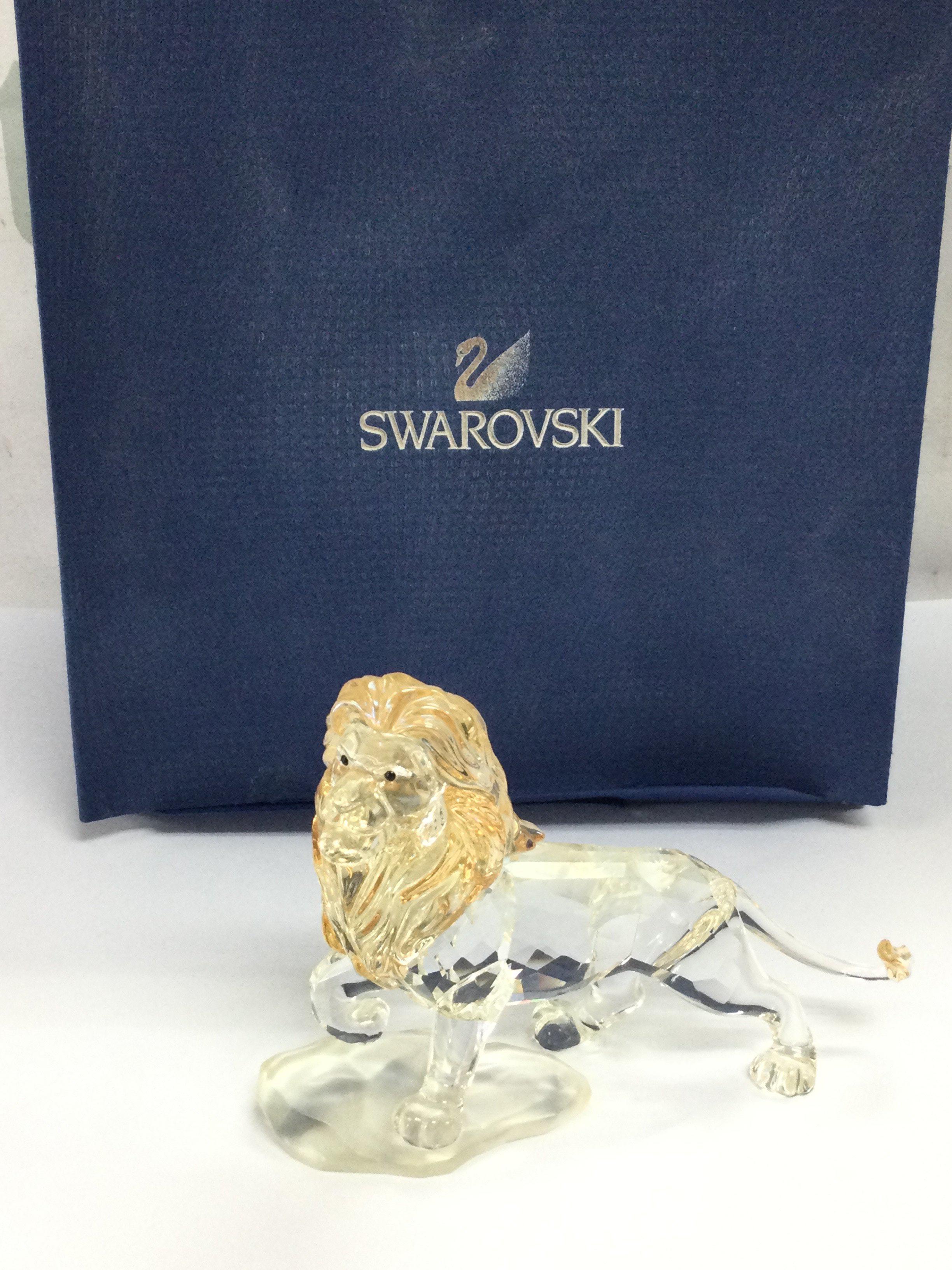 A boxed Swarovski Crystal glass Disney Lion King Mufasa figure , no obvious damage or restoration. this lot cannot be posted