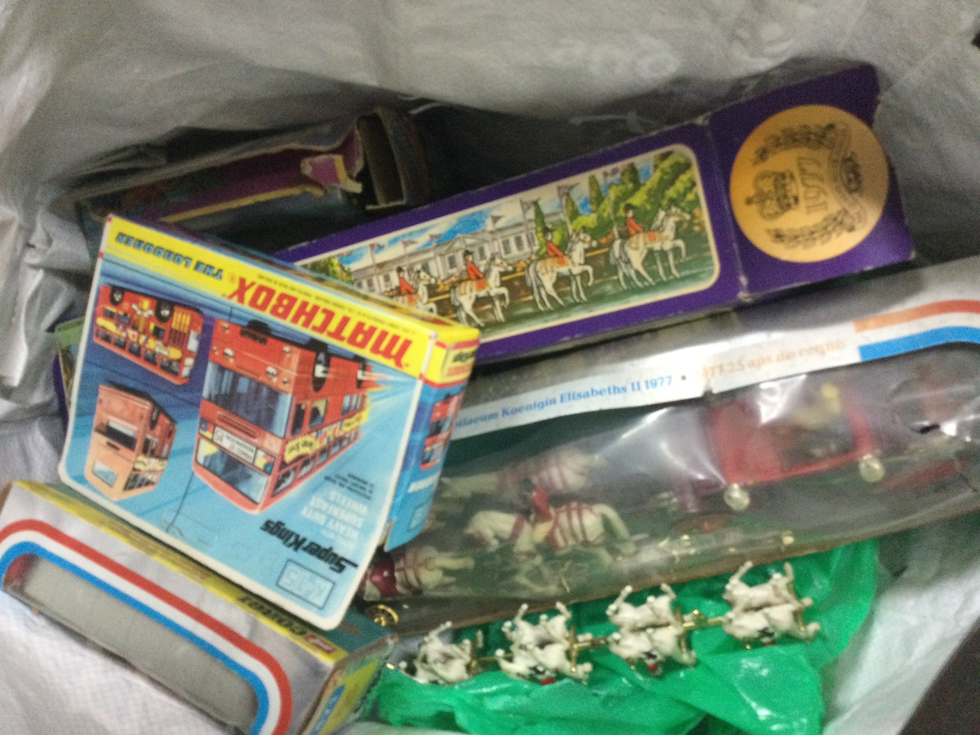 Matchbox commemorative buses, Corgi Queens silver jubilee 1977, various play worn metal figures . No reserve