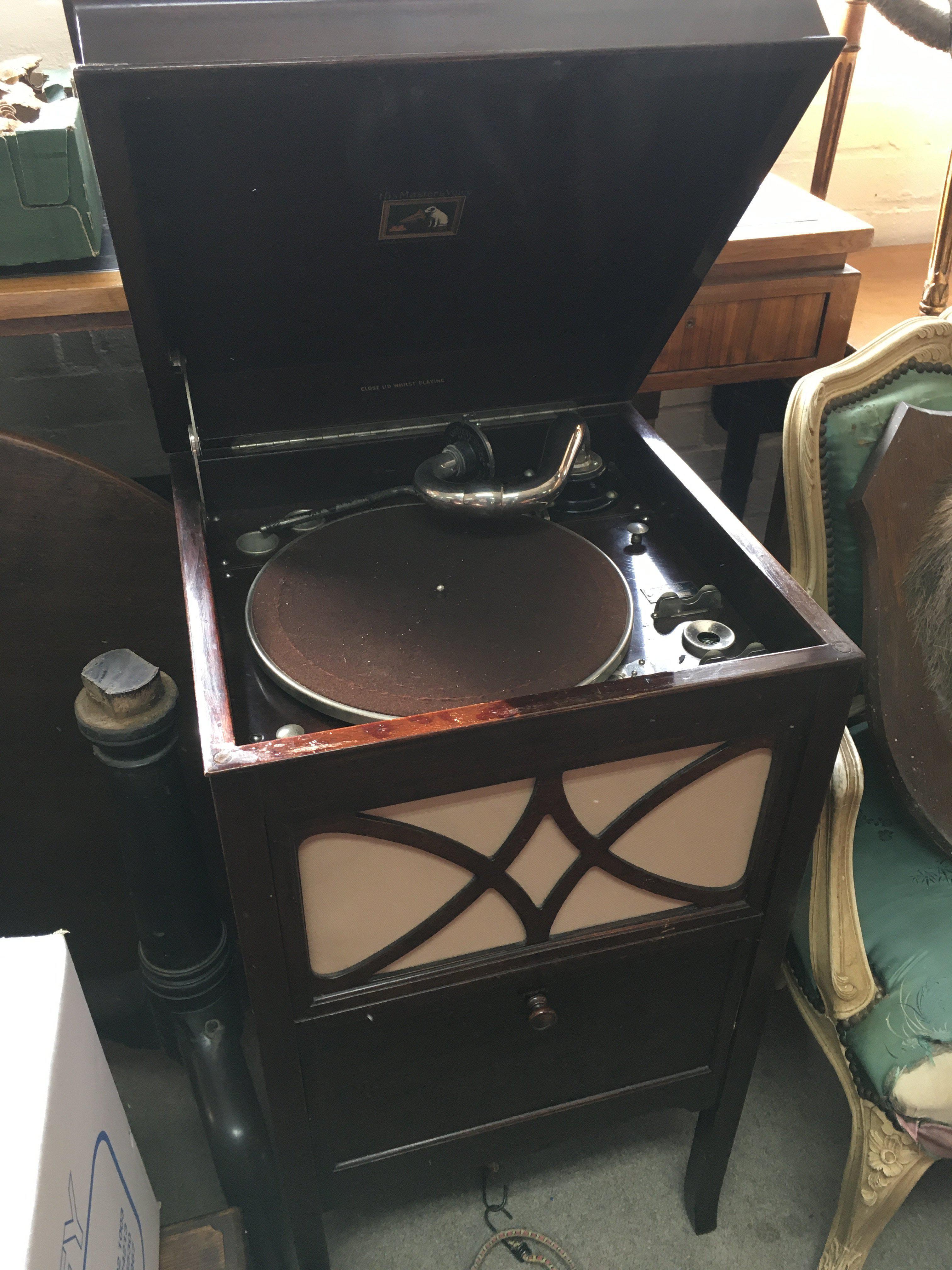 A HMV 145A mahogany Harrods 1926 gramophone cabinet. .dimensions approximately 88cm tall, 45cm wide 44cm deep