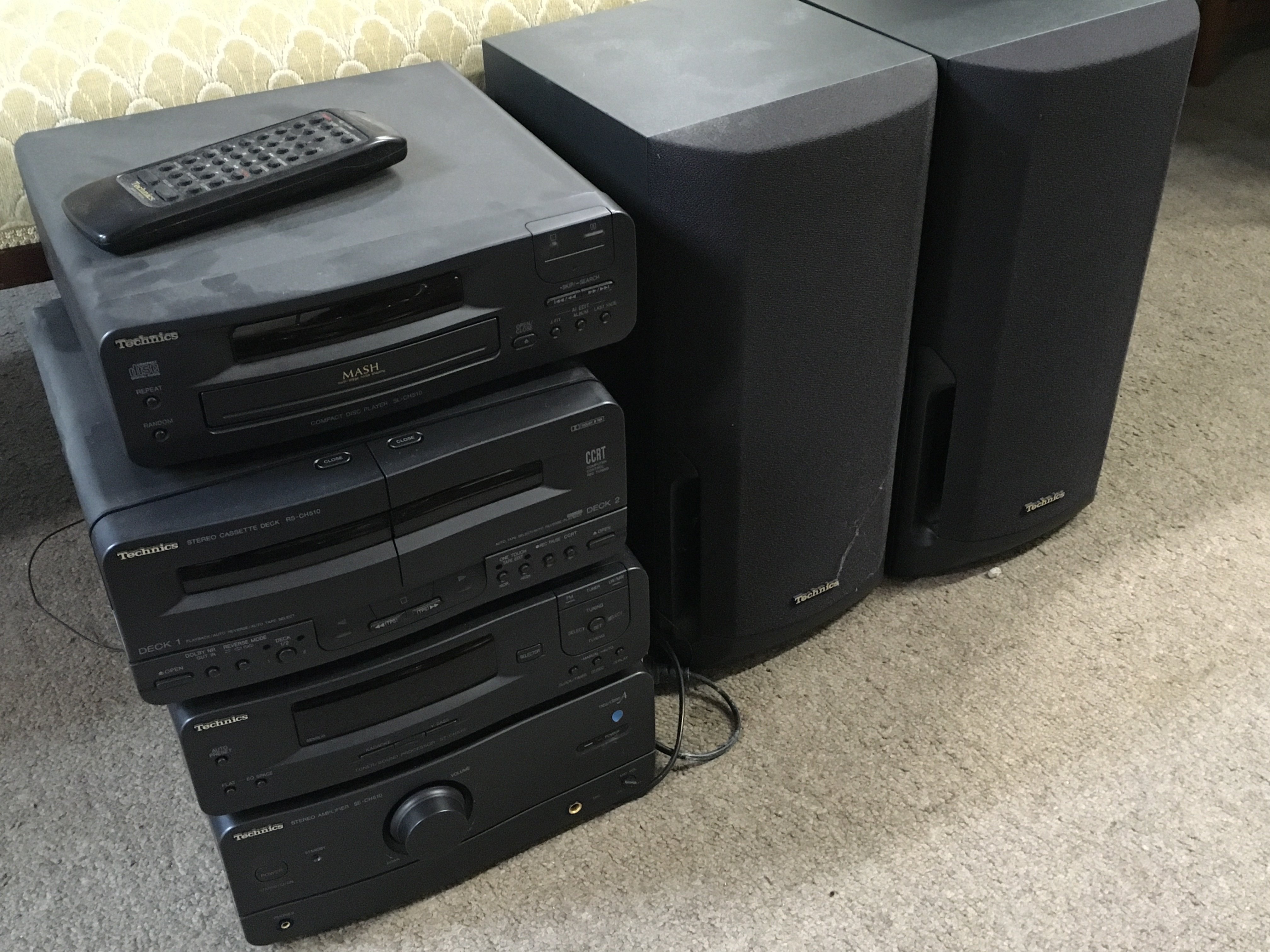 Technics cd player, cassette deck, tuner, amplifier and SB CH510A speakers