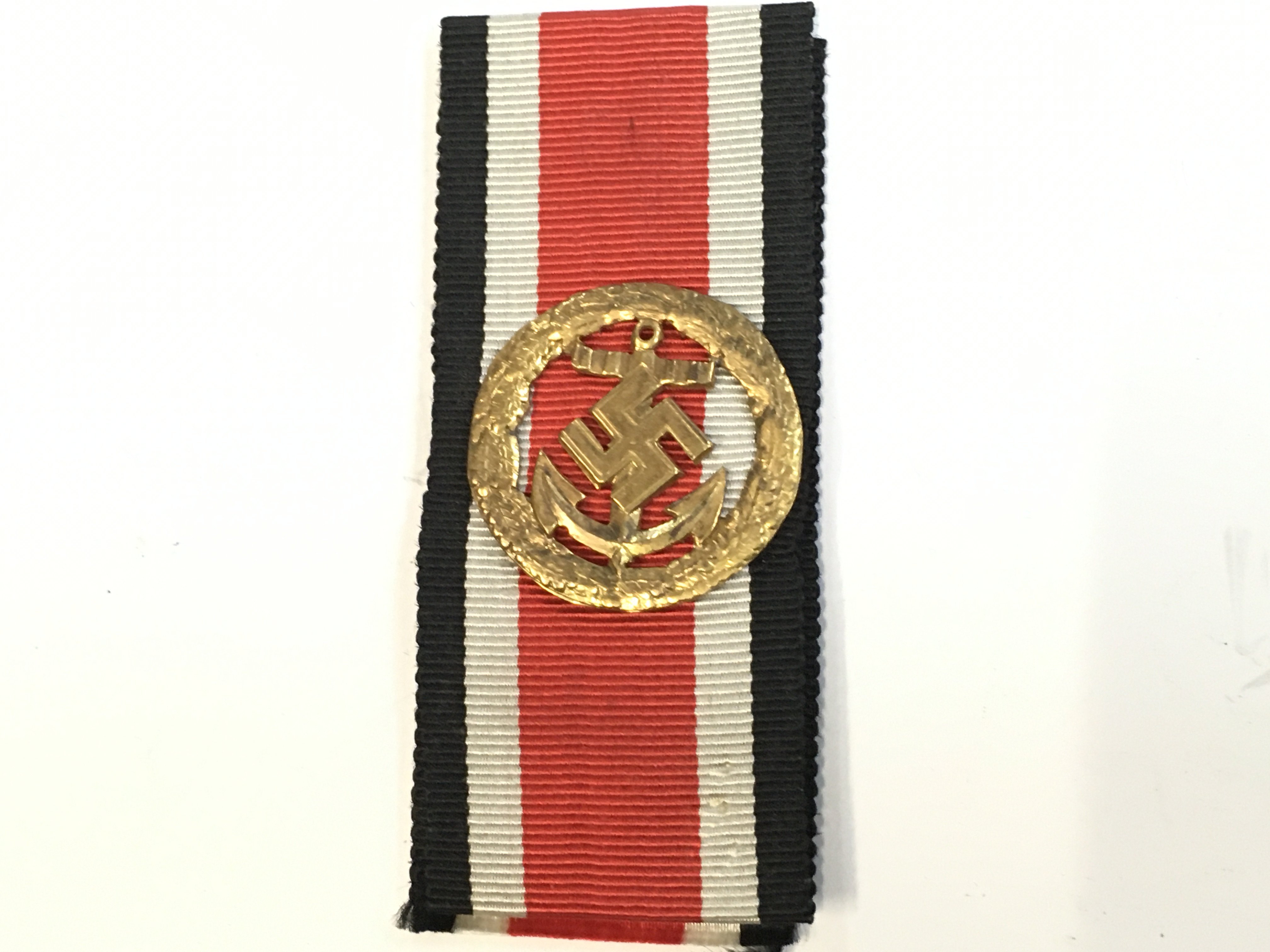 A WW2 German third Reich kreigsmarine honour roll clasp (Souval). Postage category A