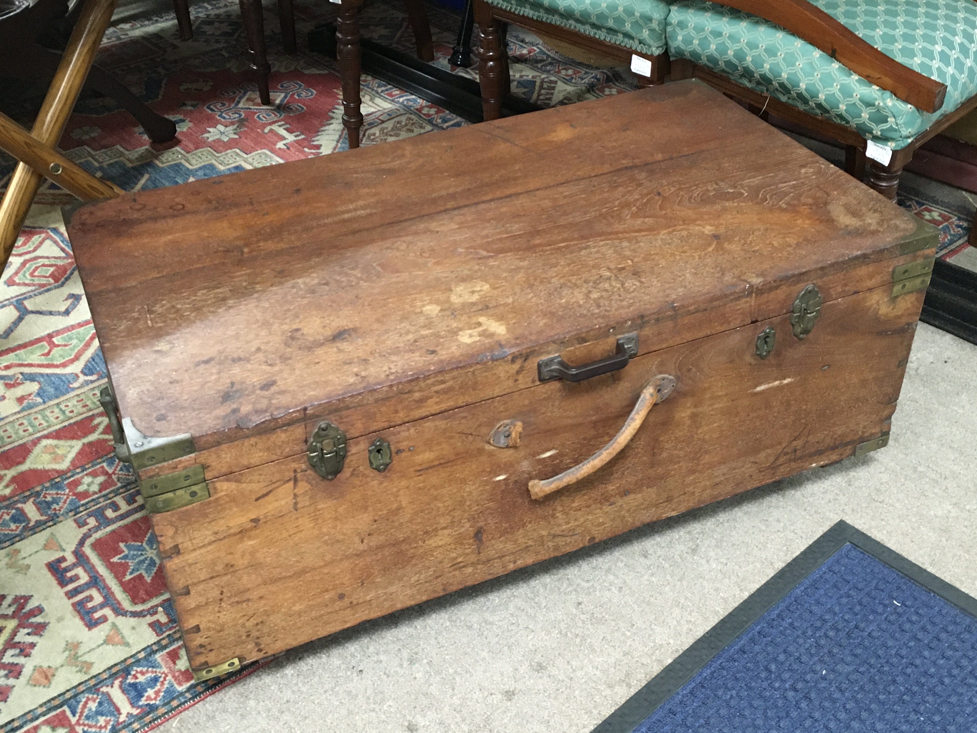 A vintage mahogany trunk, 92cm wide , 40cm tall , 52cm long.