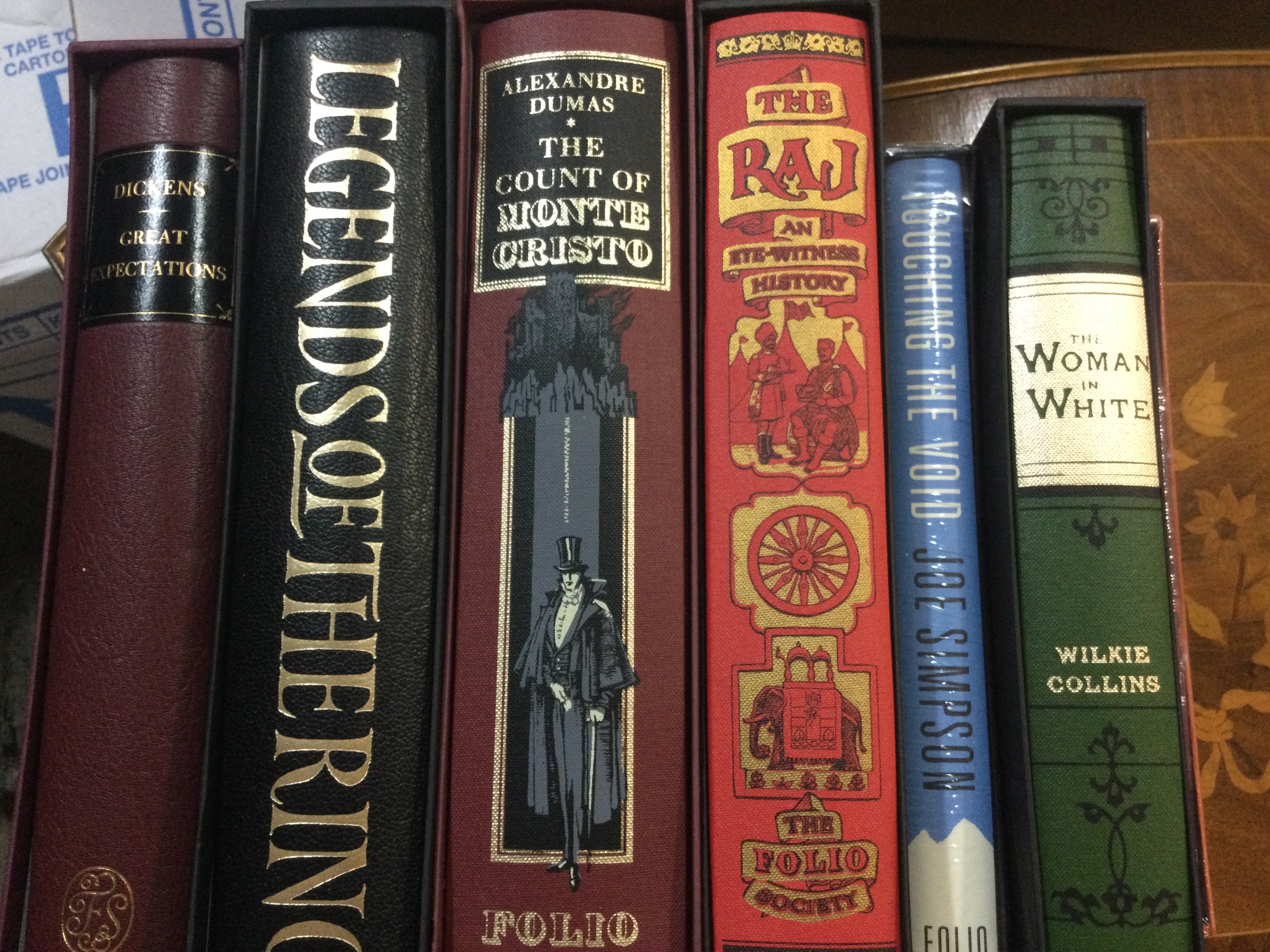 A collection of 15 books including Folio Society l