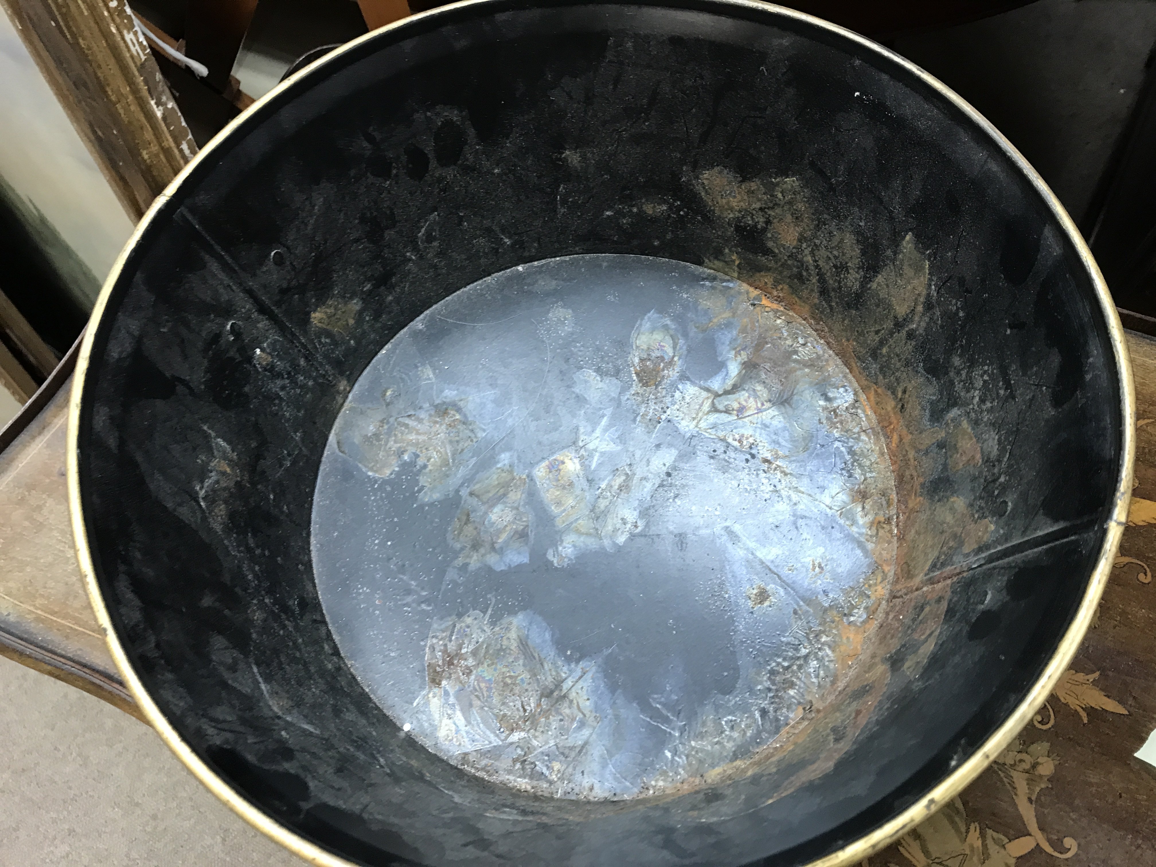 A Chinoiserie jardiniere, 37cm wide- NO RESERVE