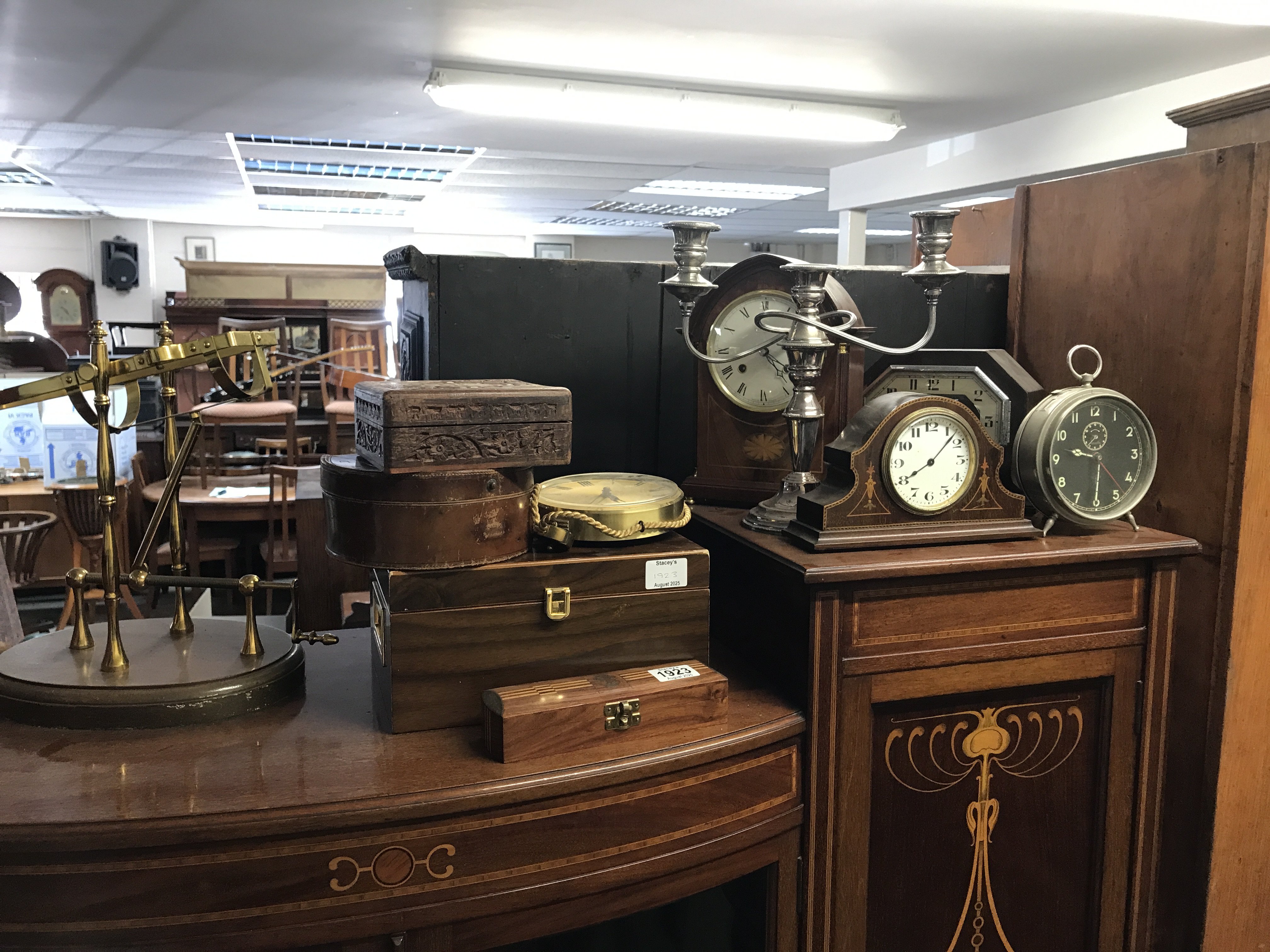 A collection of clocks and other items. No Reserve.