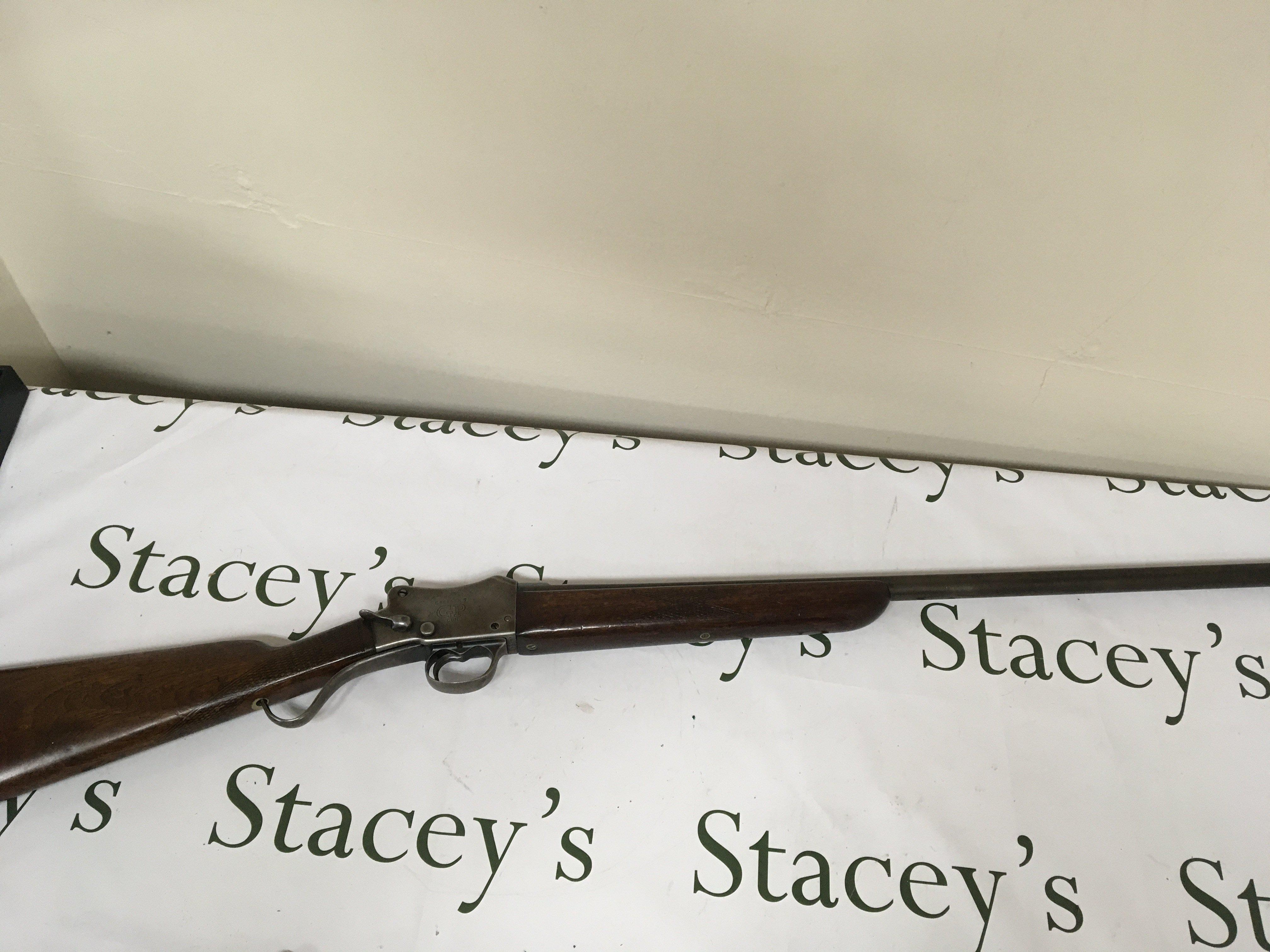 A Single barrel under leaver Greeners GP shot gun 12bore with a 31 inch barrel serial number 40548. PLEASE NOTE A SHOTGUN LICENCE IS REQUIRED TO BUY THIS LOT VIEWING AND COLLECTION IS BY APPOINTMENT ONLY.