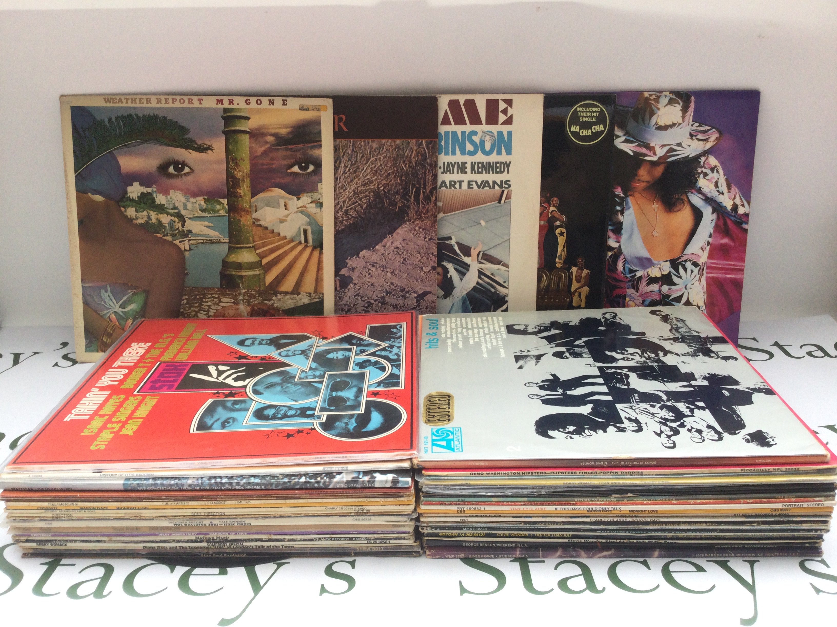 A collection of soul and funk LPs by various artists including Isaac Hayes, Stanley Clarke, Stevie Wonder and others.