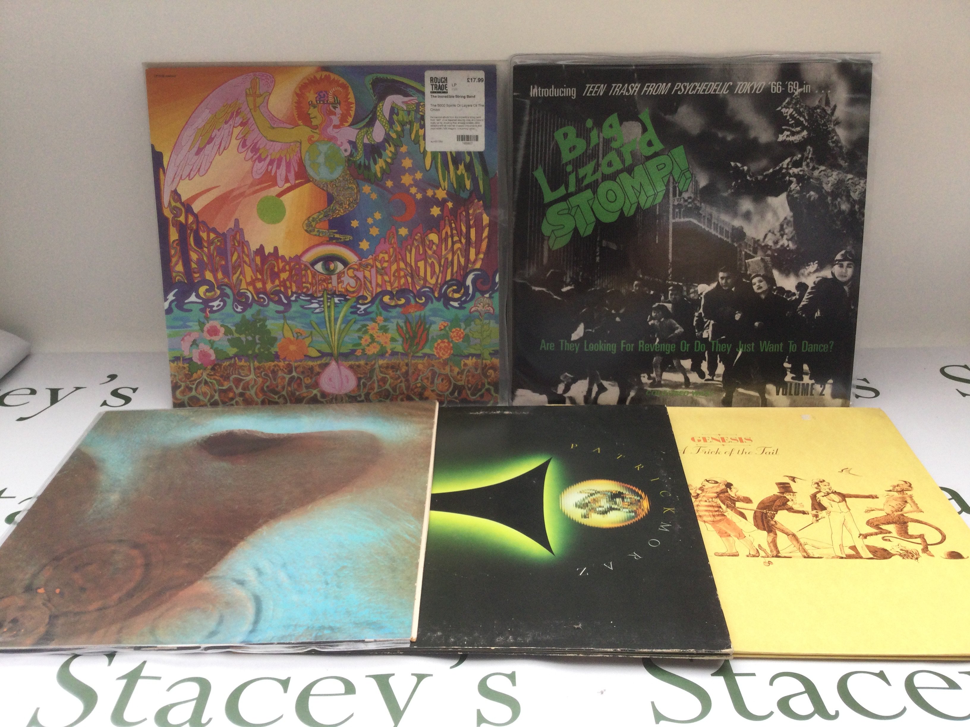 Twelve psych rock and experimental music LPs by various artists including Pink Floyd, Incredible String Band, Soft Machine and others. Includes original pressings and 180g reissues.