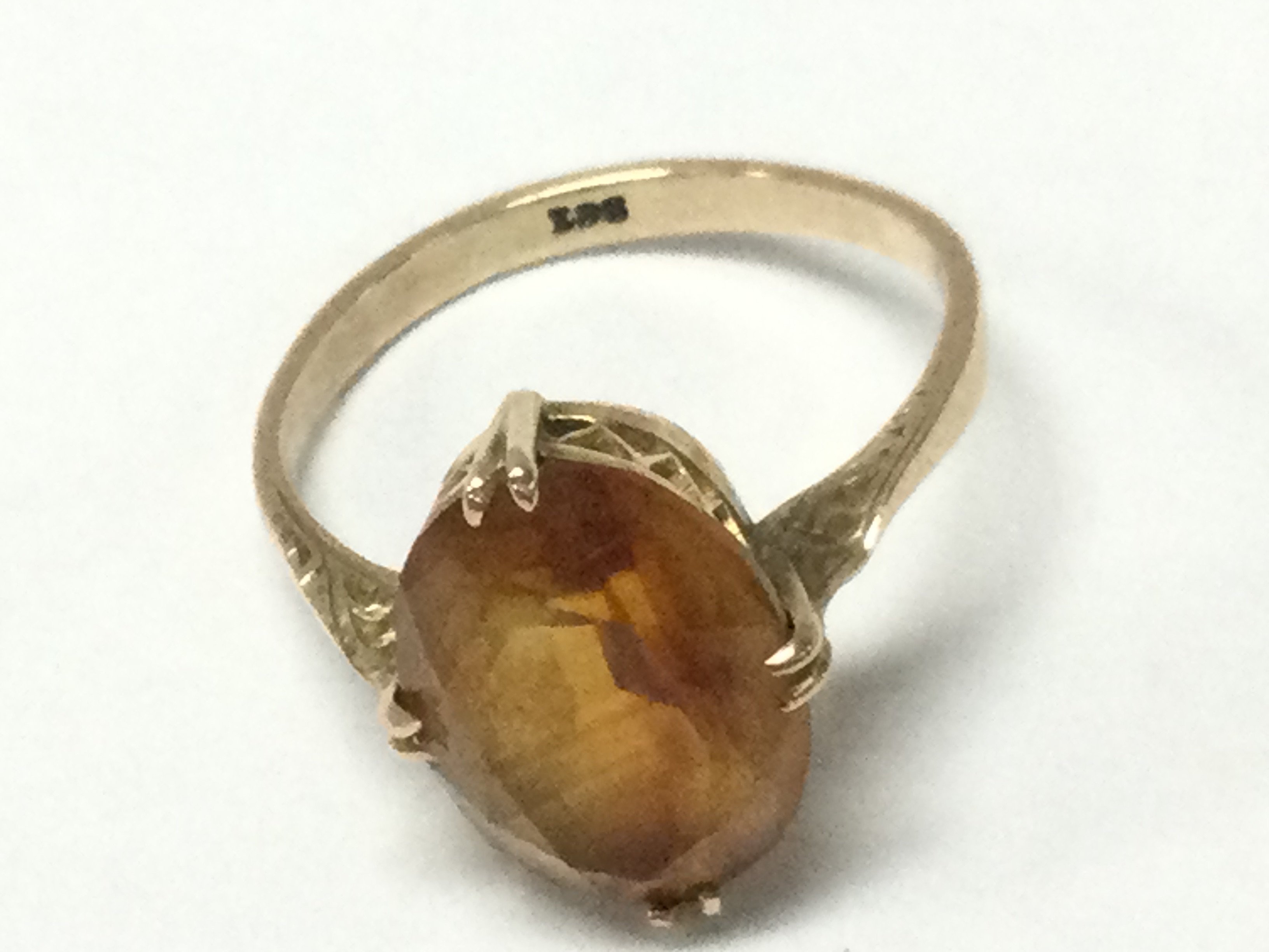A 9ct gold ring, 1.8g total weight . Size I/H. Postage catA