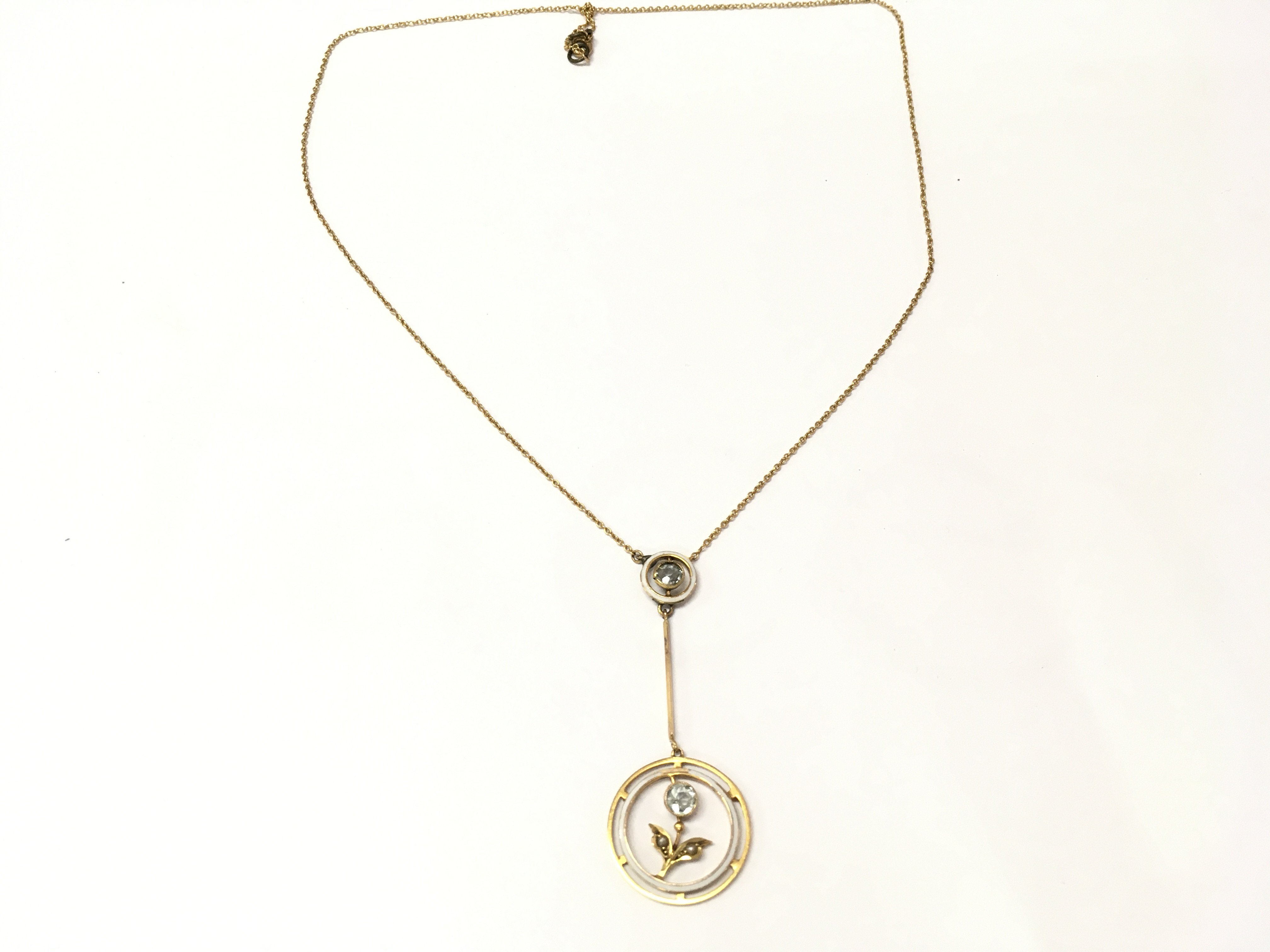 A 9ct gold Edwardian pendant on chain. 2.97gPostage A