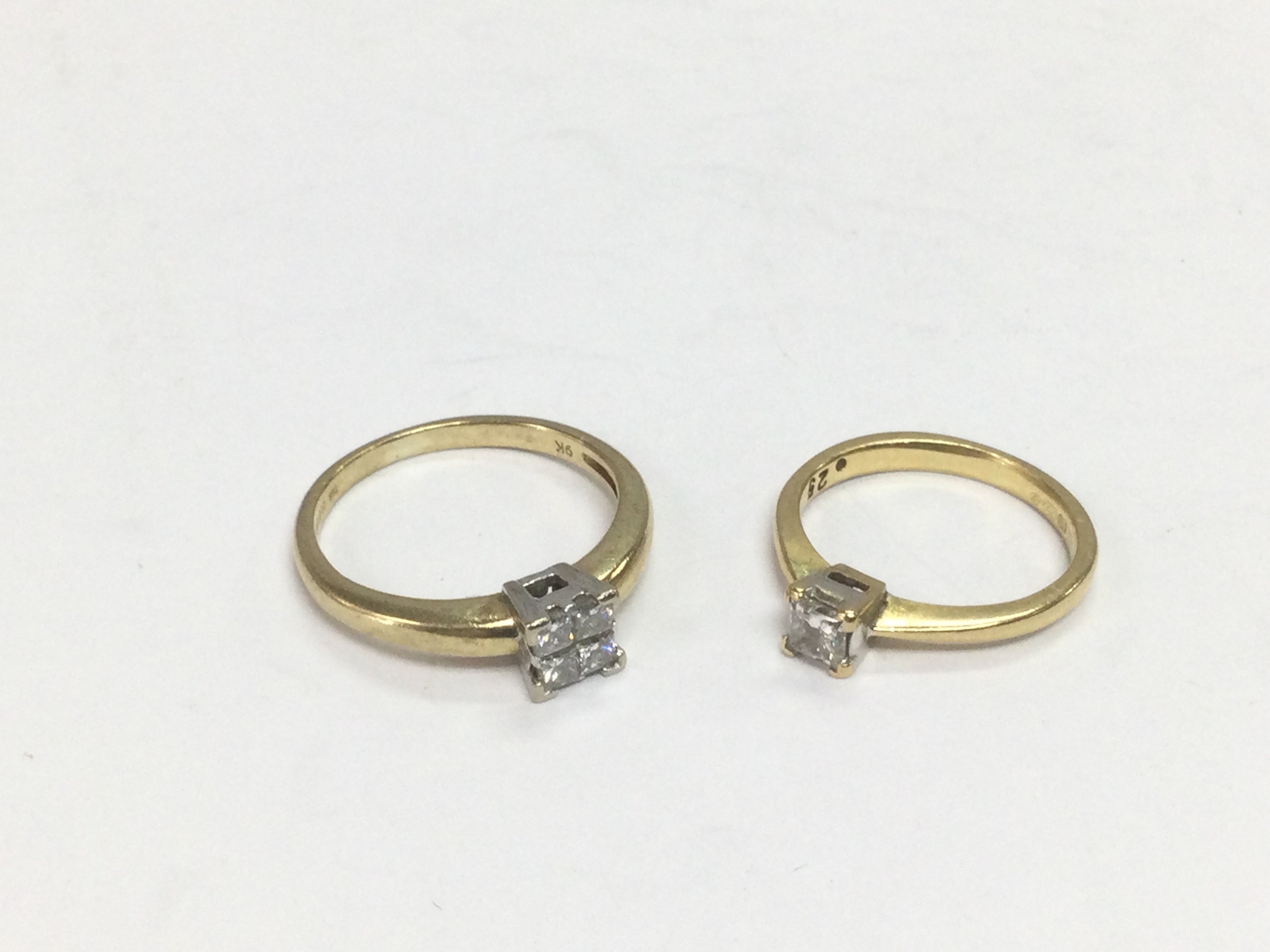 Two 9ct gold diamond gold rings, approx sizes L-M and G-H. Total approx 4.8g. Shipping category A.