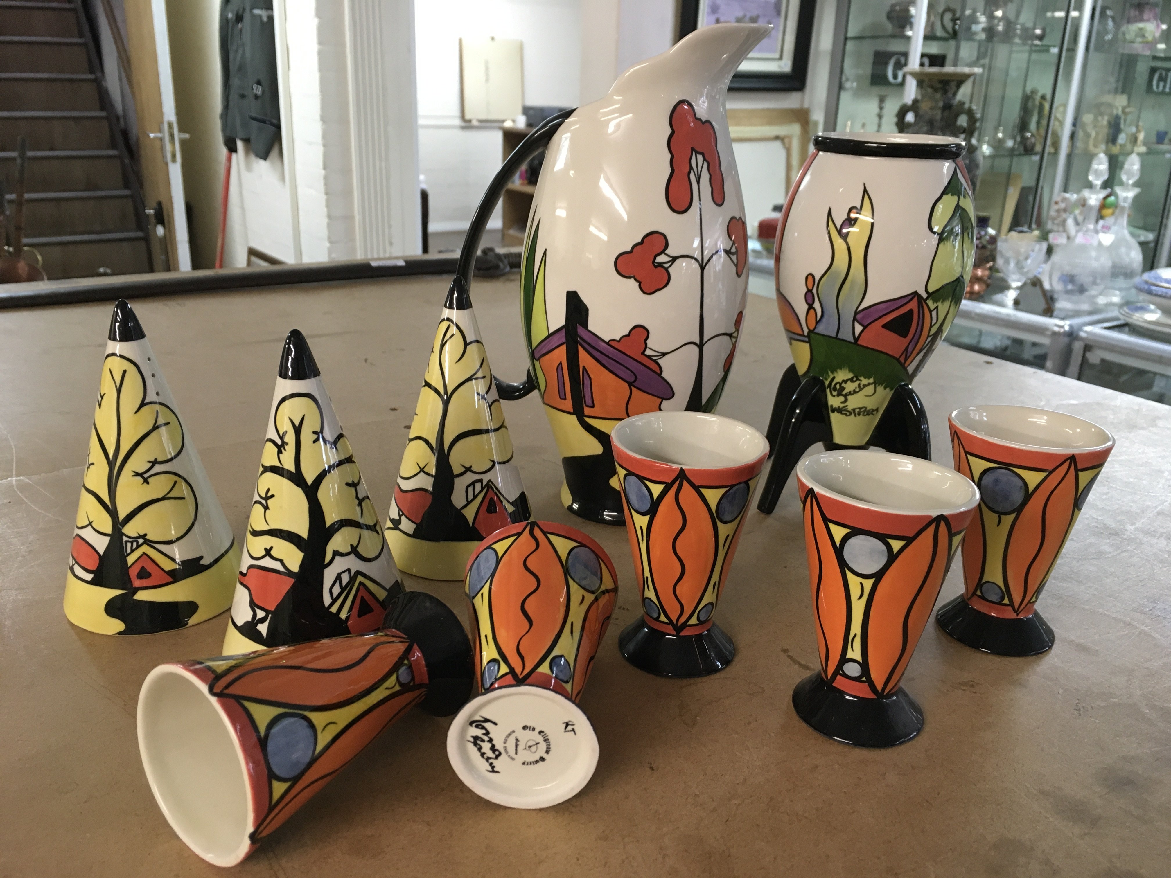 Ten Lorna Bailey pieces in the "Ellgreave House", "Westport" and Oaklands pattern