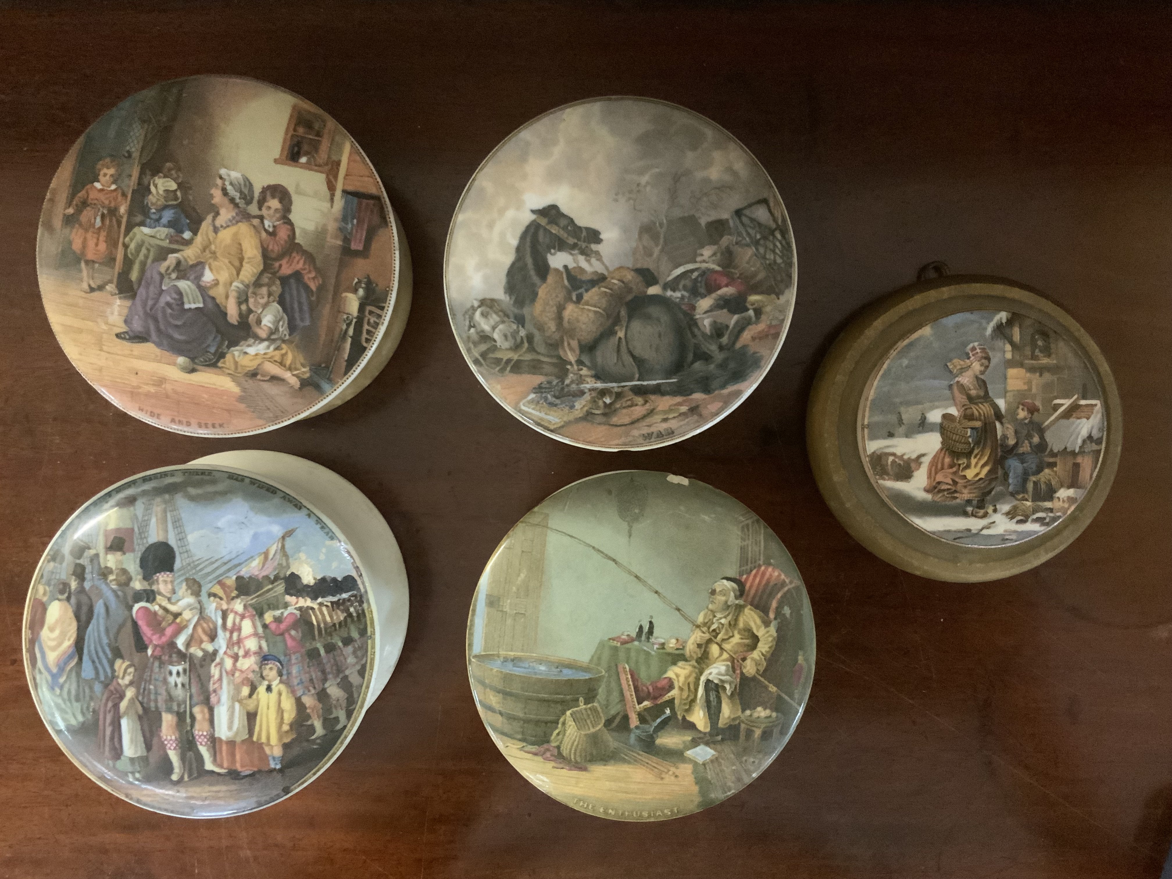 5 Victorian pots and lids and 1 additional pot Lid with frame.