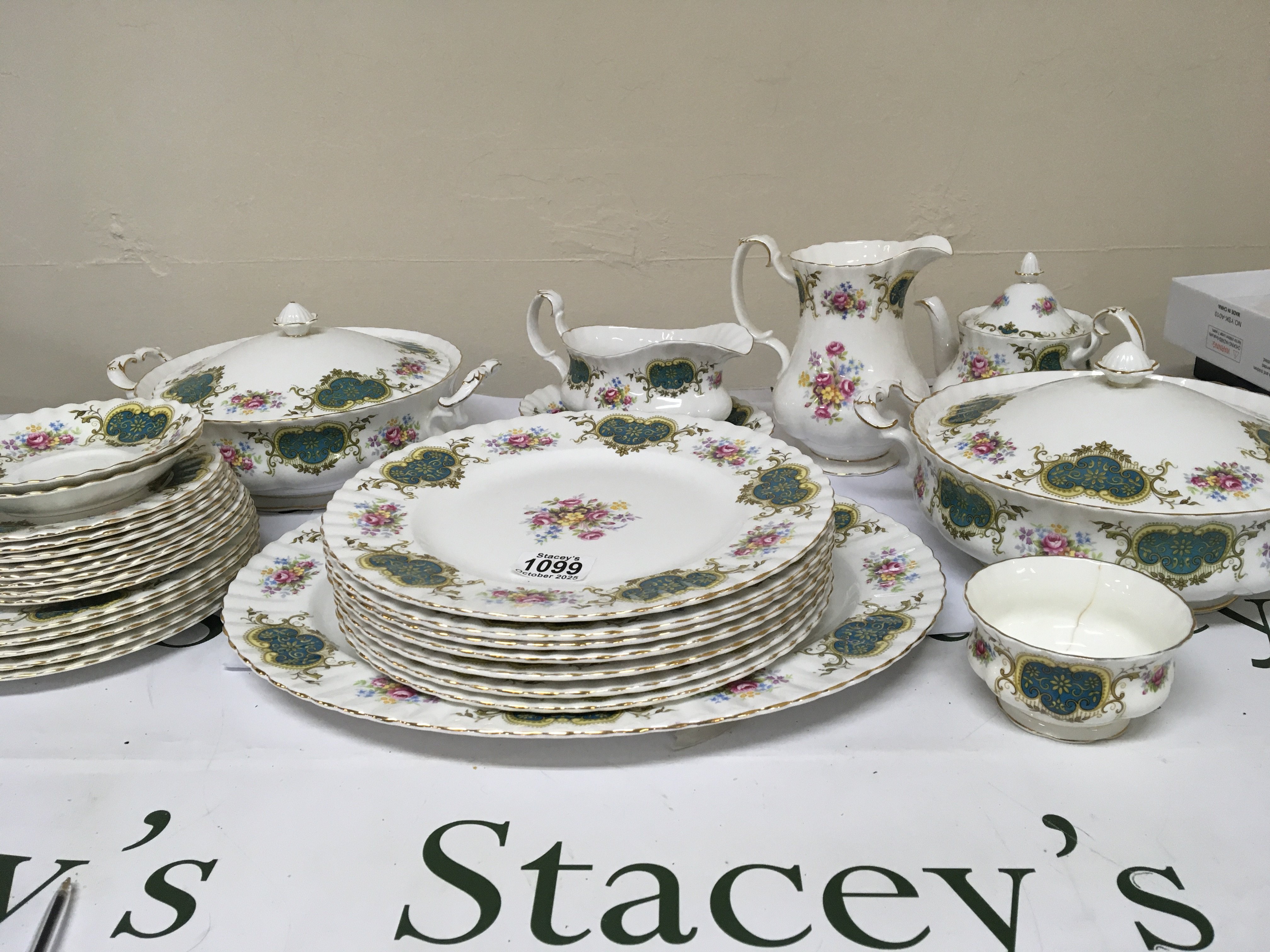 A Royal Albert bone china Berkeley pattern dinner service comprising two tureens small tea pot jug sauce boat plates. Sugar bowl cracked.