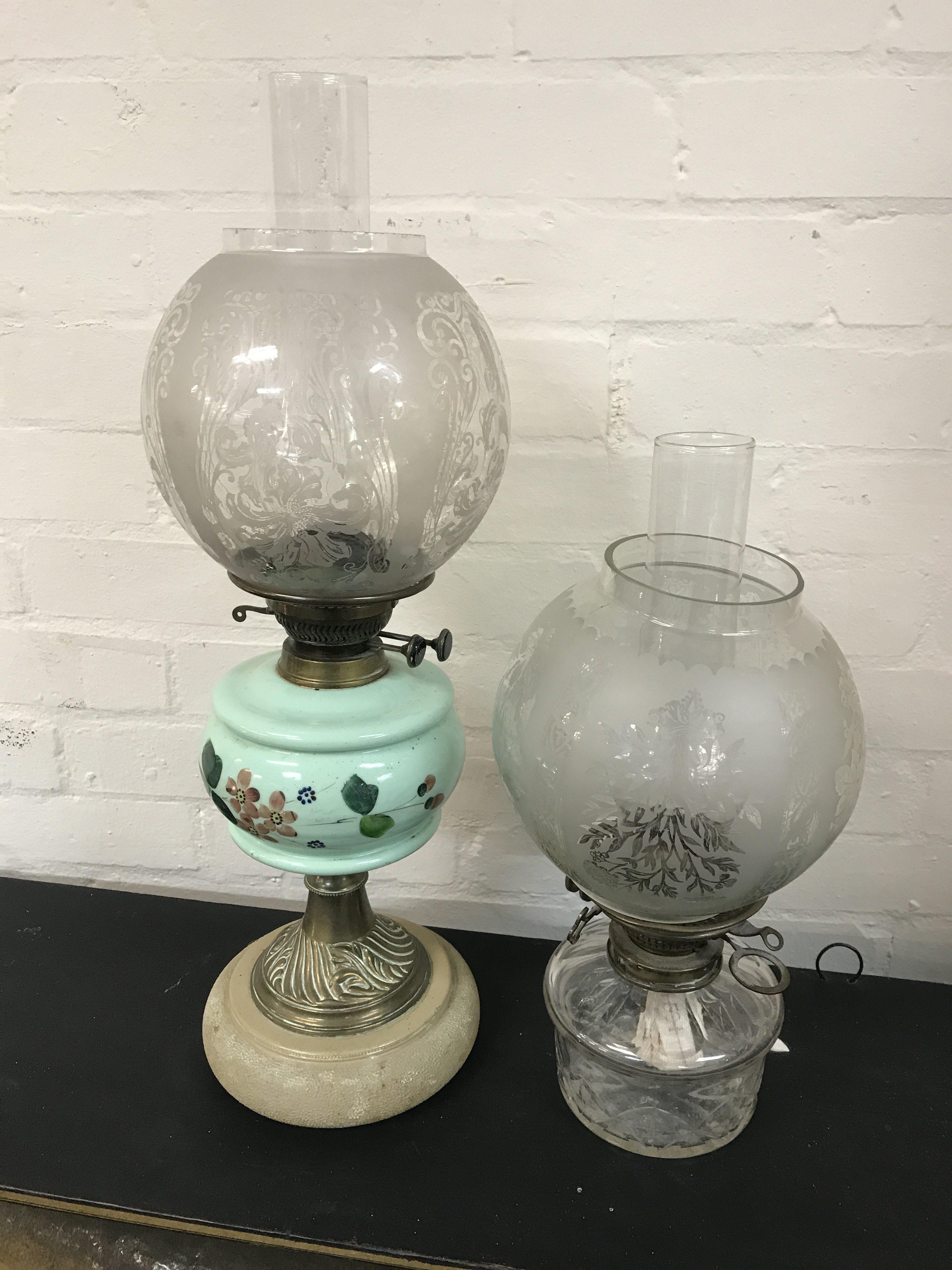 19th and 20th century oils lamps , brass and glass designs. No reserve This lot cannot be posted