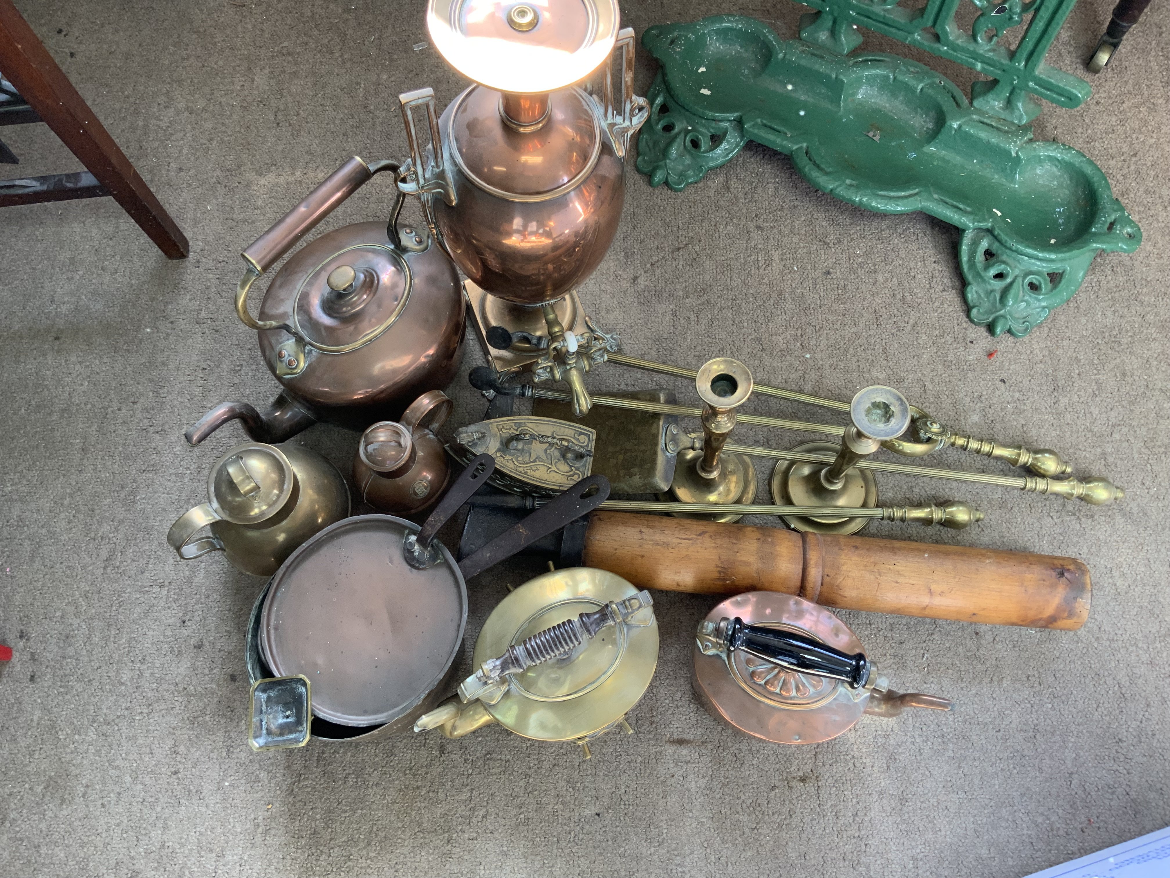 A mixed lot of brass and copper to include a copper Samova in the form of a Grecian urn.