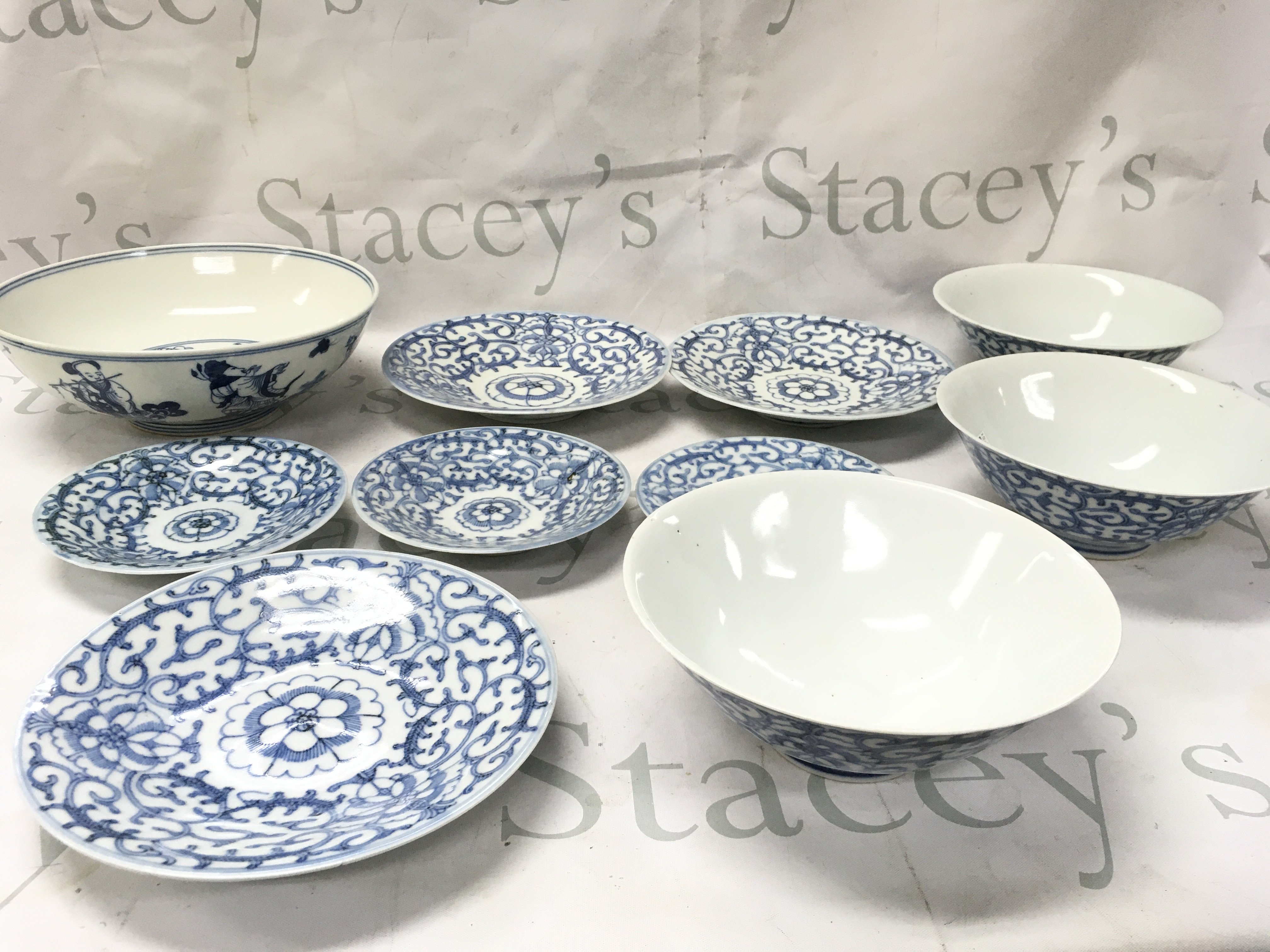 Chinese Blue and white dishes and bowls, this lot cannot be posted
