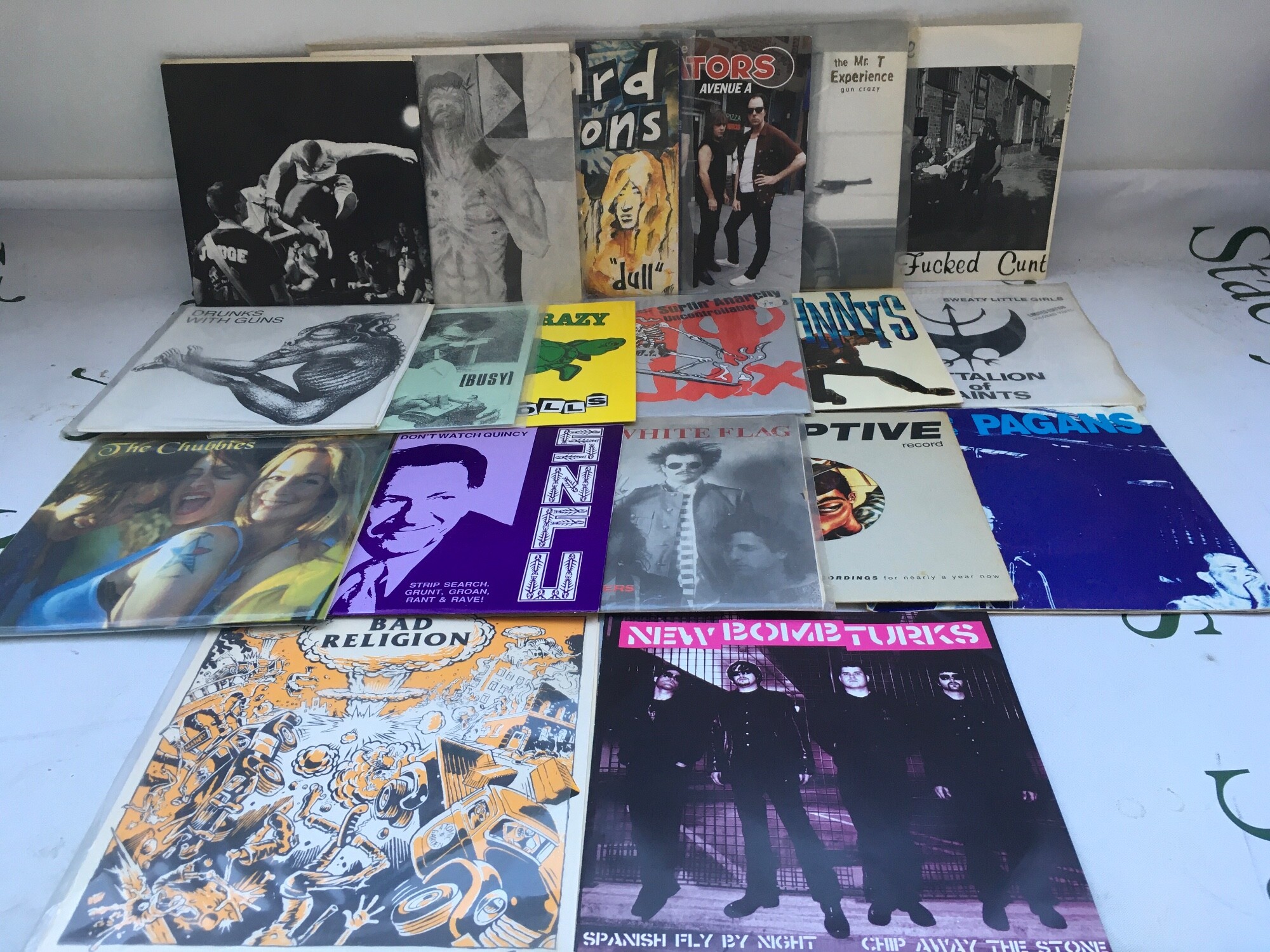 19 grunge, punk and alt rock 7" singles by various artists including Toy Dolls, Bad Religion, Hard Ons and others.