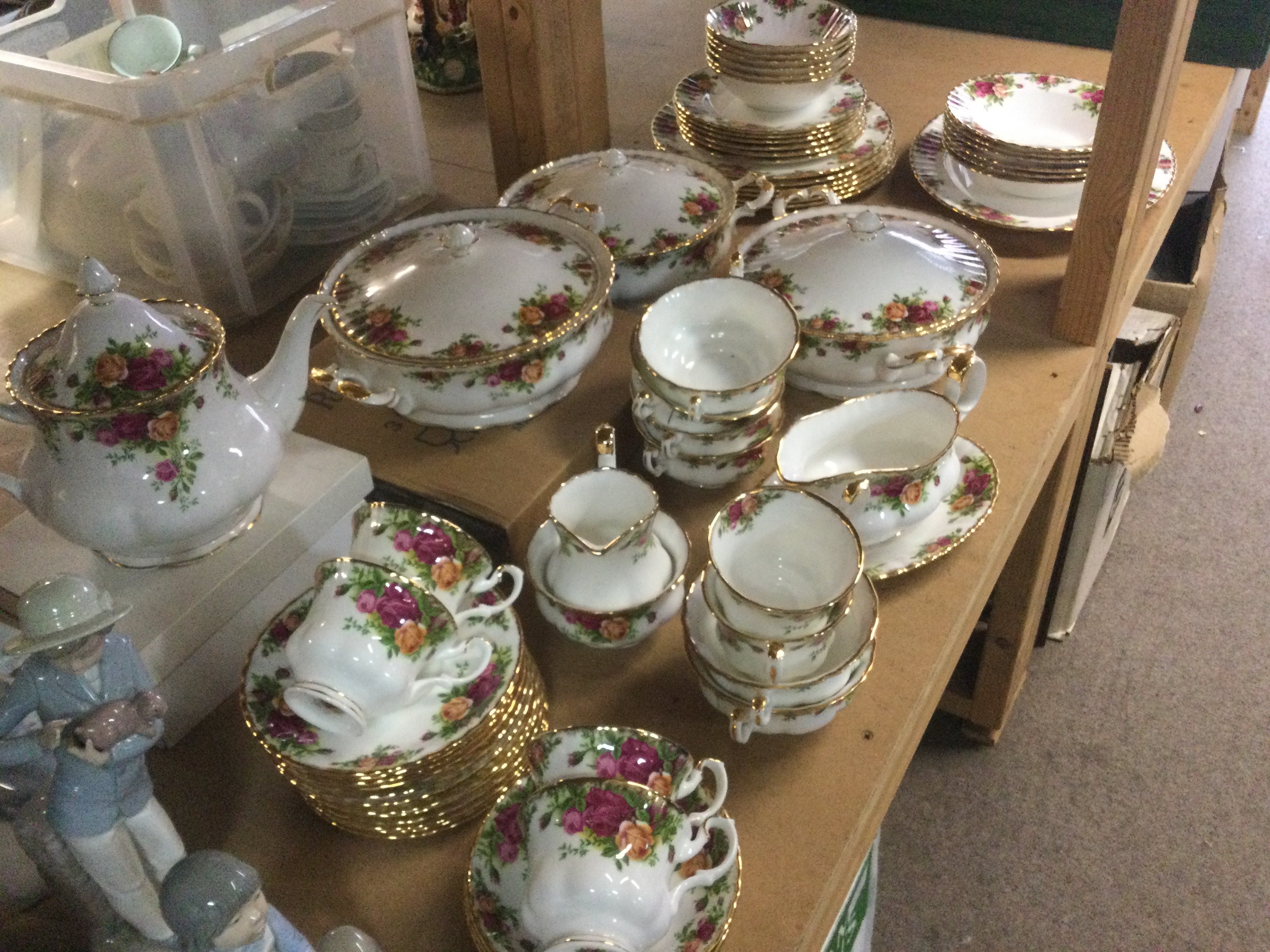 A Royal Albert tea and dinner service in Old Country Roses pattern, seconds quality only. Shipping category D.