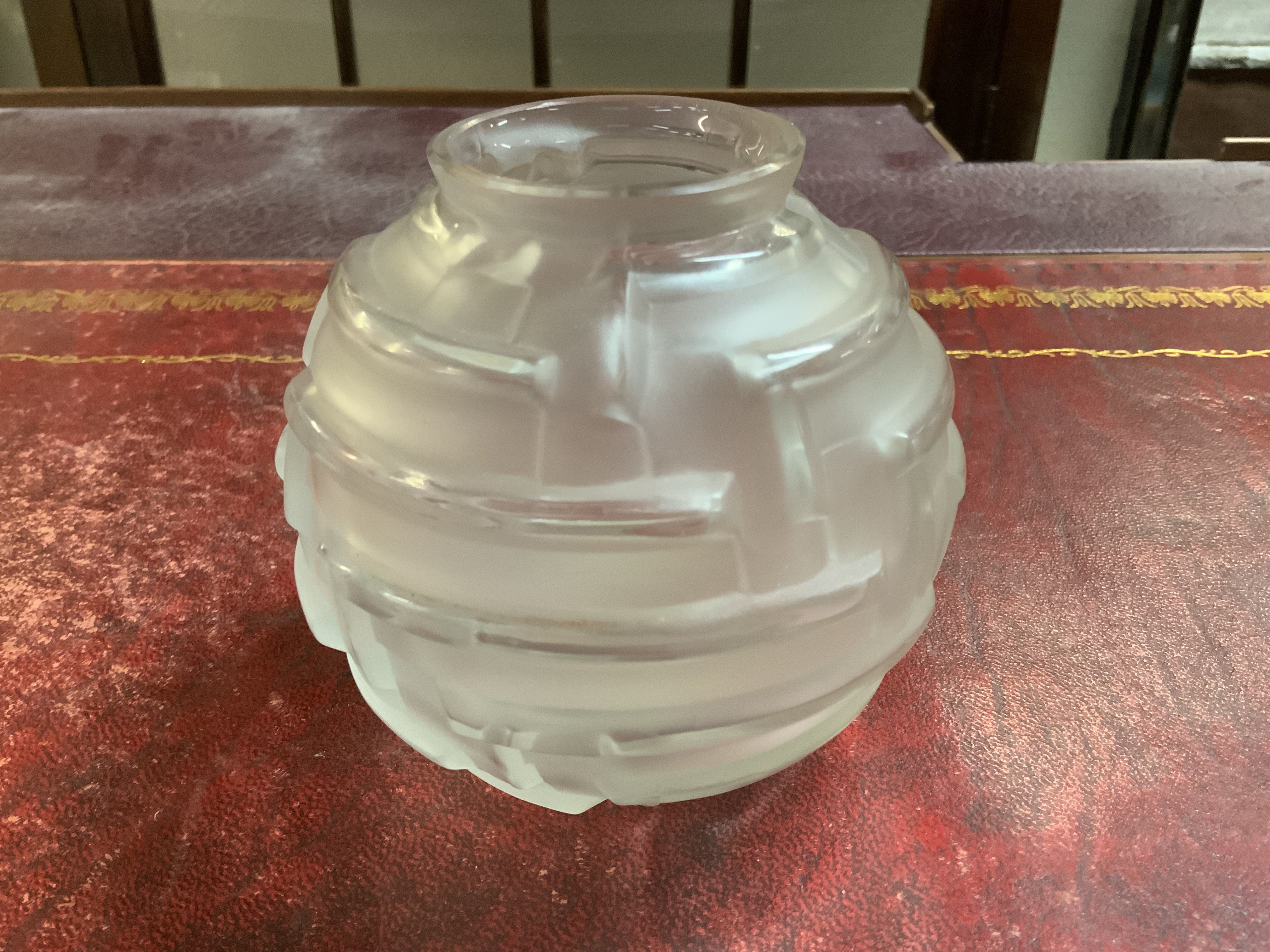 ANDRE HUNEBELLE Art Deco geometric design frosted glass vase. C.1930, etched name to base, 10cm. (D)