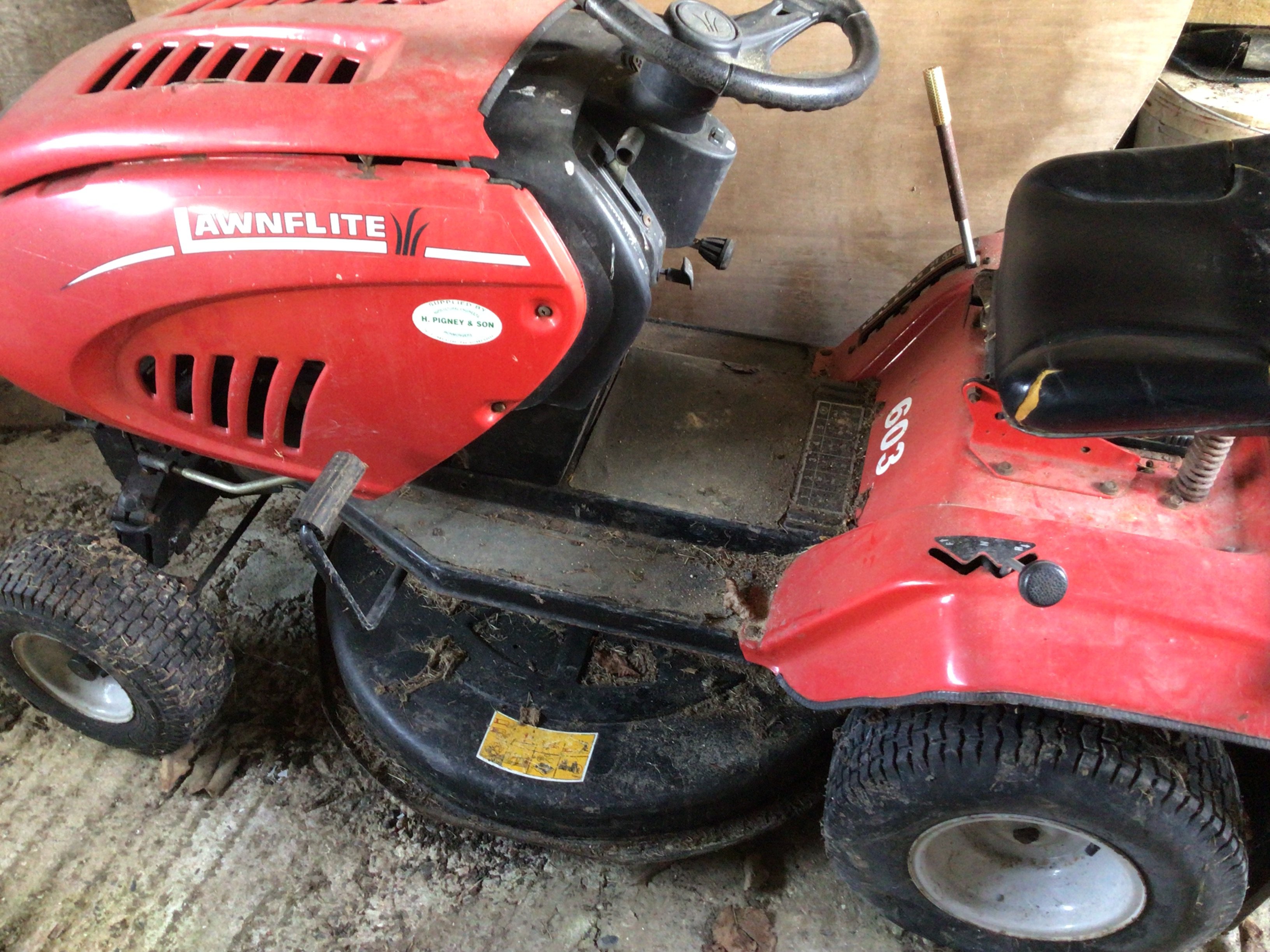 A Lawnflite ride on lawnmower mower for repair last seen working a few years ago barn stored since. Viewing by appointment sold in situ buyer to collect Billericay CM11.