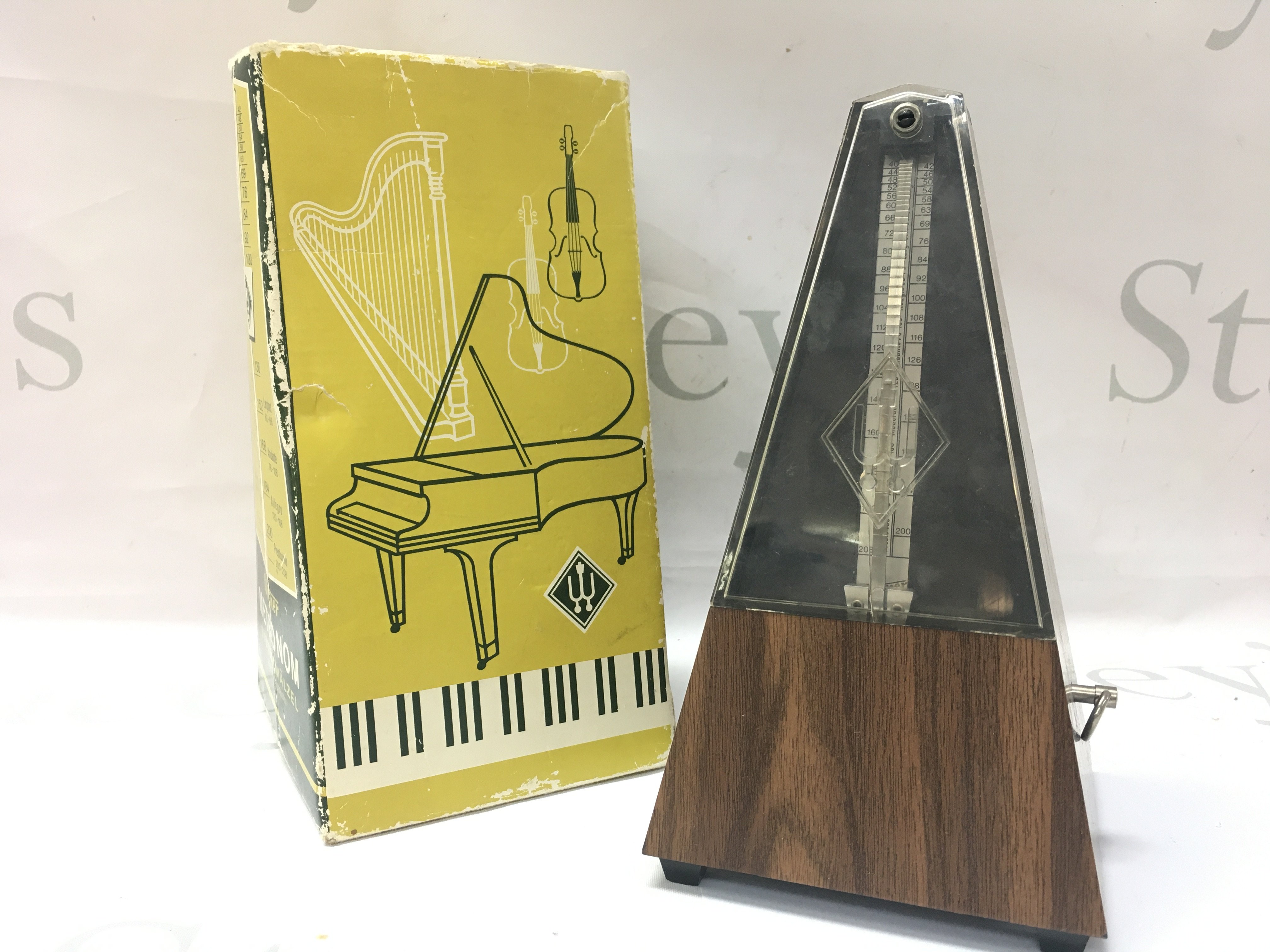 a boxed Wittner vintage metronome . Postage Catb