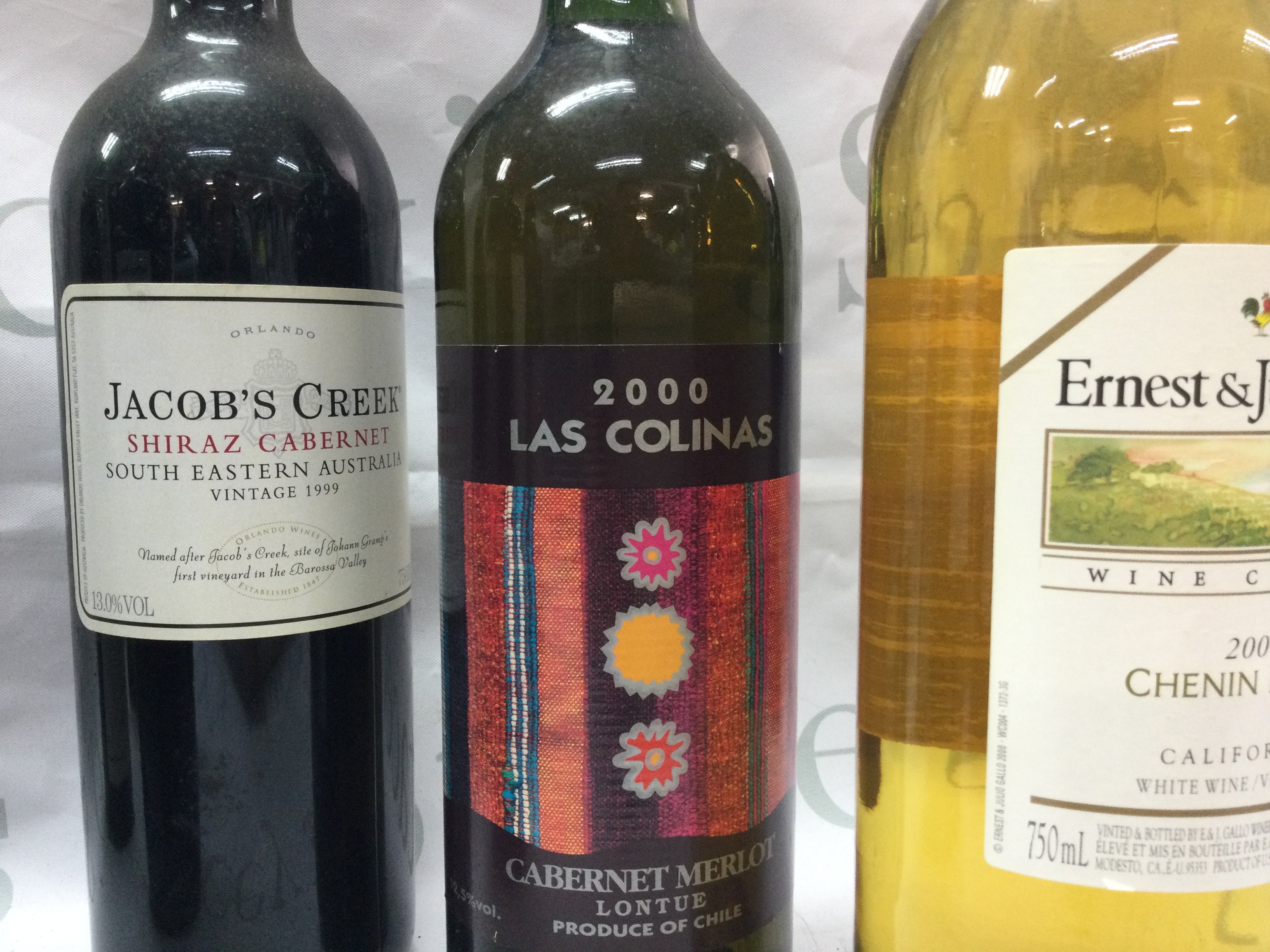 Wine including Jacobs Creek, Las Colinas 2000, Ernest & Julio Gallo, Casillero del Diablo, Cotes Du Ventoux 1991, Vin De Pays. This lot cannot be posted