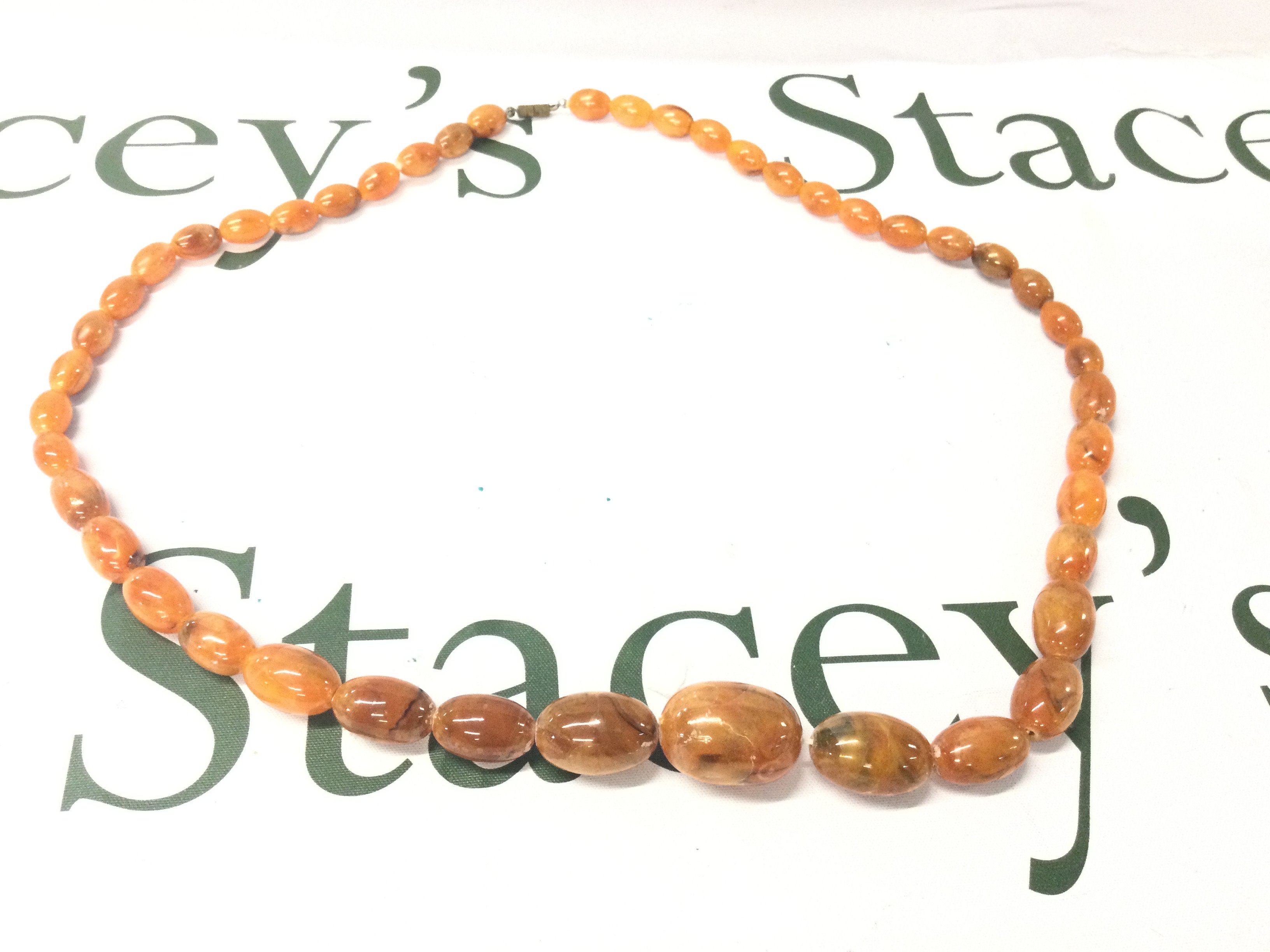 A Graduated Baltic Amber Necklace, 72cm 60g