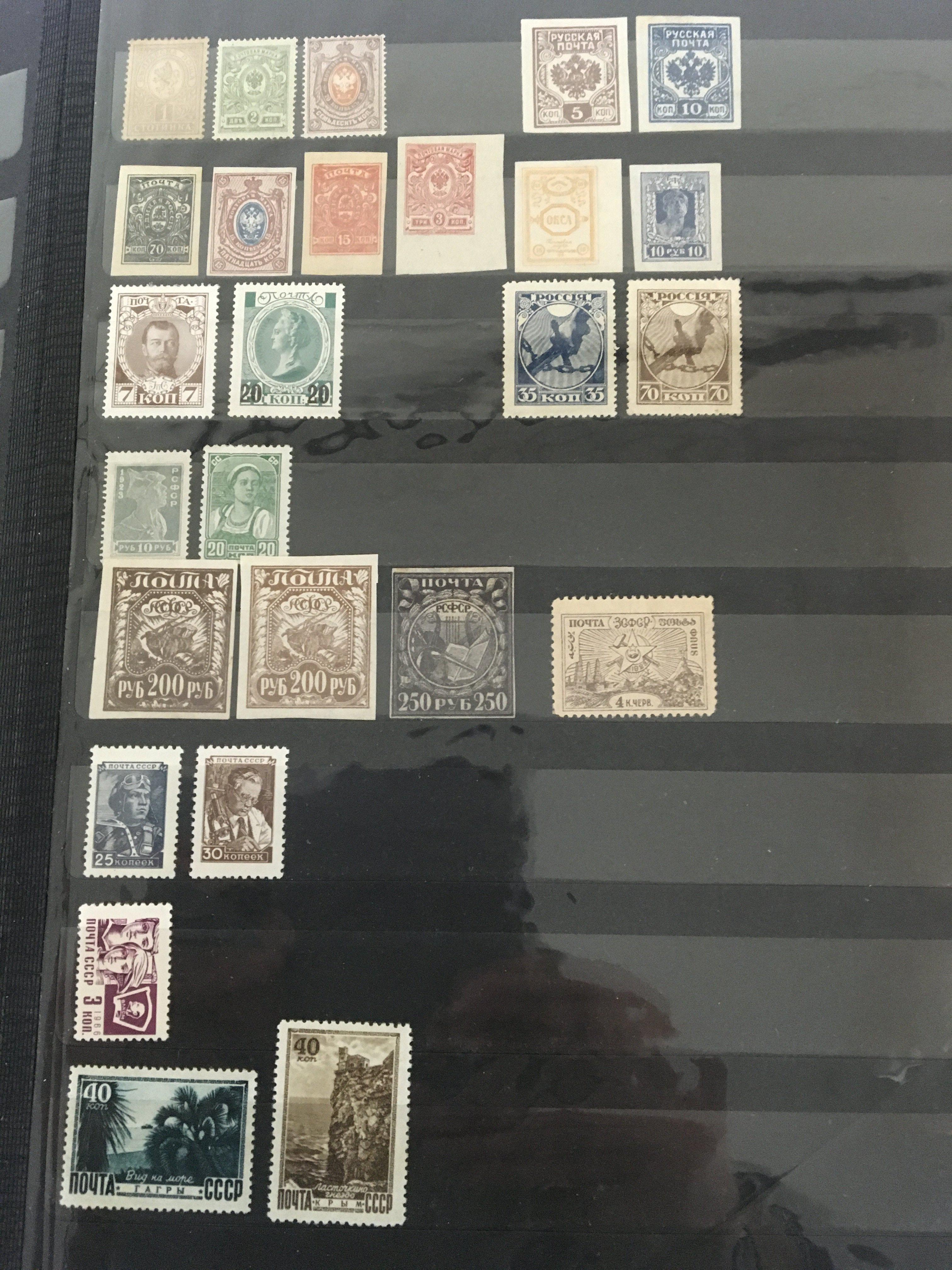 Five albums containing a well presented collection of unused World stamps including some blocks of stamps with margins. Including an interesting collection of German Stamps (5)