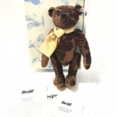 A Boxed Steiff Anthony Teddy Bear. Limited Edition. 2013. With Certificate.