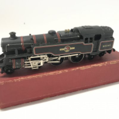 A Boxed Hornby 00 Gauge Standard Class 4MT 2-6-4T Locomotive.
