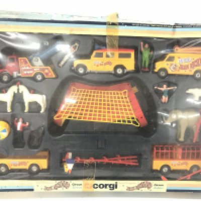 A Boxed Corgi Jean Richard Circus Set #48.