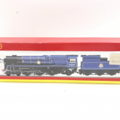 A Boxed Hornby 00 Gauge BR 4-6-2 Canadian Pacific Merchant Navy Class #R2171 No Reserve.