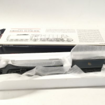 A boxed model locomotive with tender by Bachmann no. 31.954A.. A4 Sir Nigel Greeley. Single chimney. BR Blue Early Emblem Weathered. 00 gauge. No Reserve